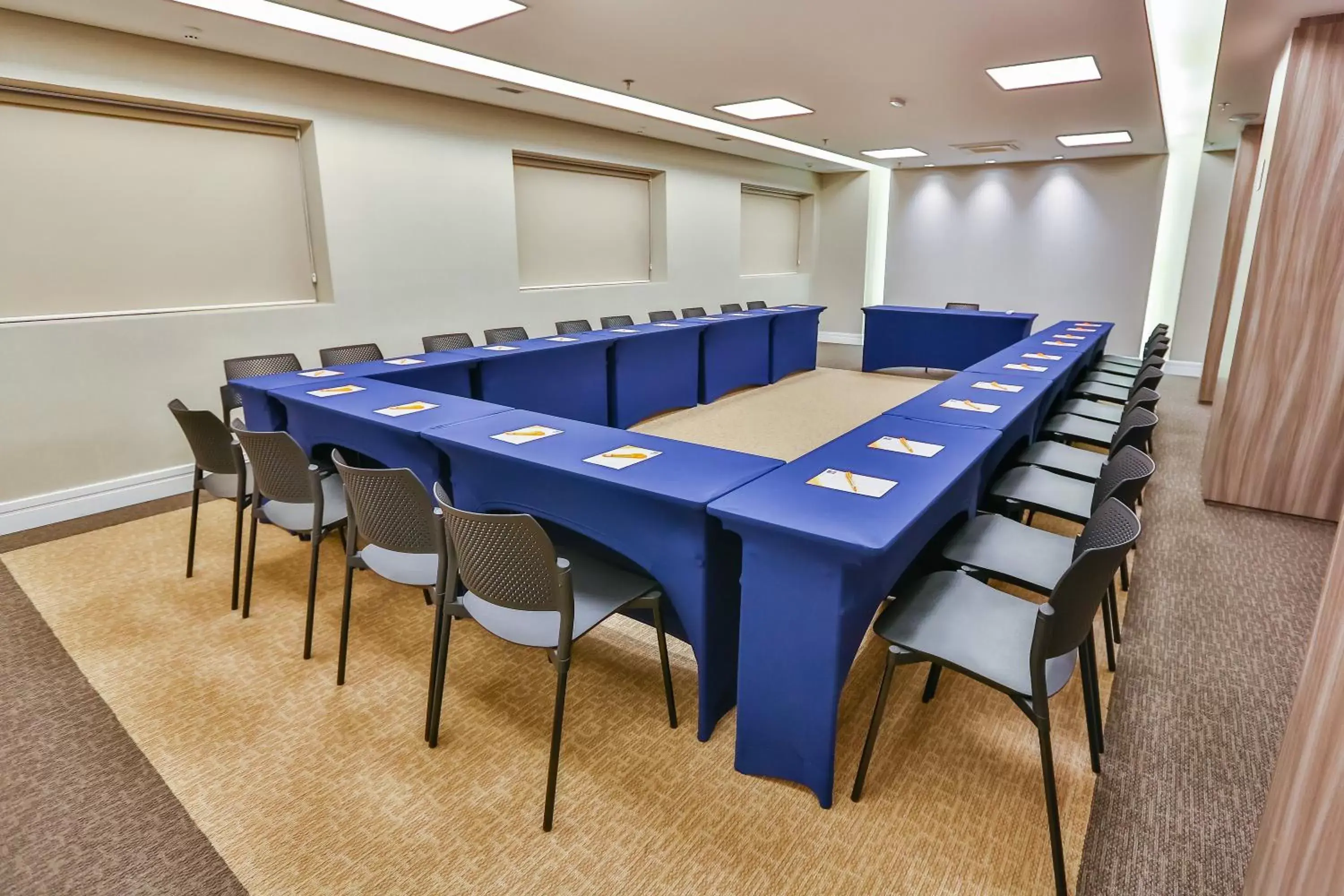 Meeting/conference room in Sleep Inn Aeroporto de Guarulhos - São Paulo