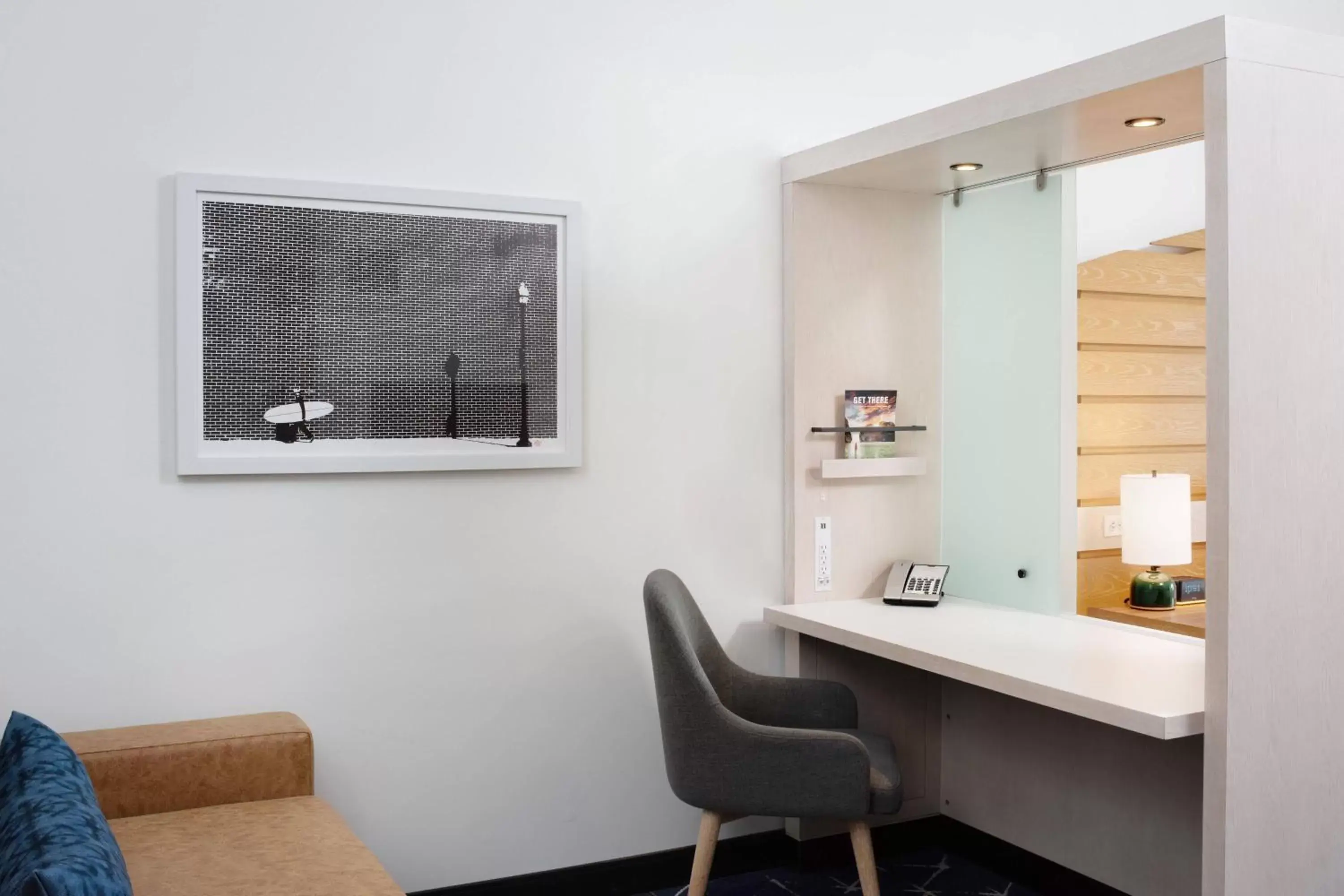 Photo of the whole room, Bathroom in SpringHill Suites by Marriott San Diego Oceanside/Downtown