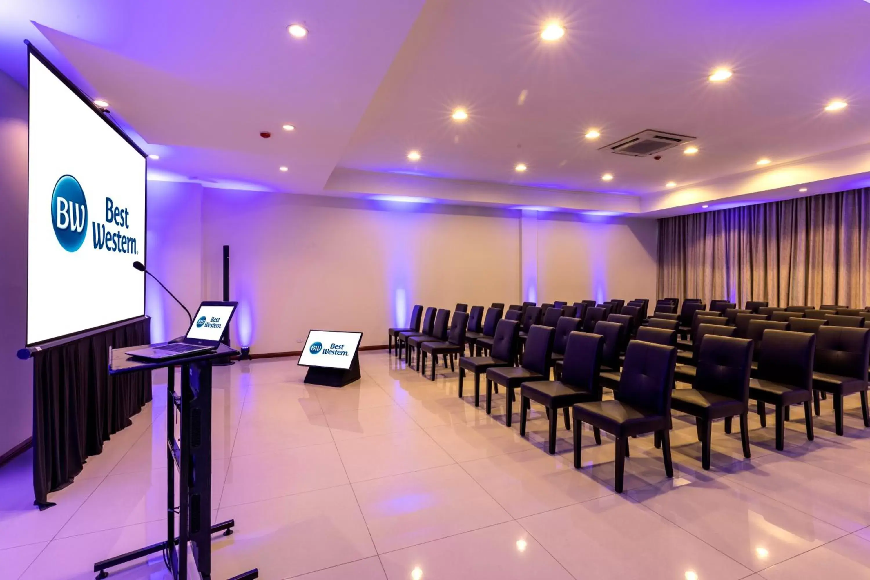 Business facilities in Best Western Estacion Central