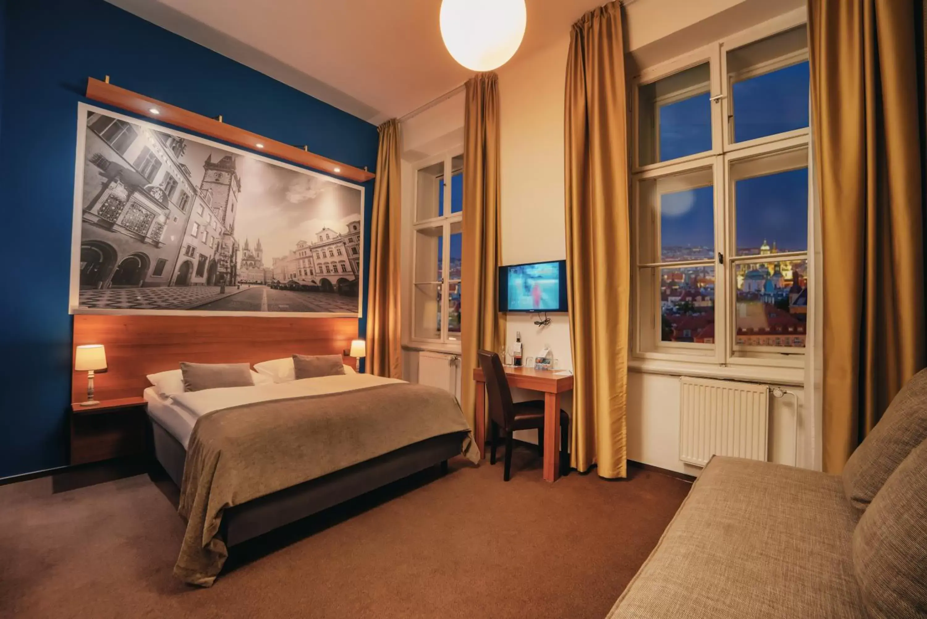 Bed in Metropolitan Old Town Hotel - Czech Leading Hotels