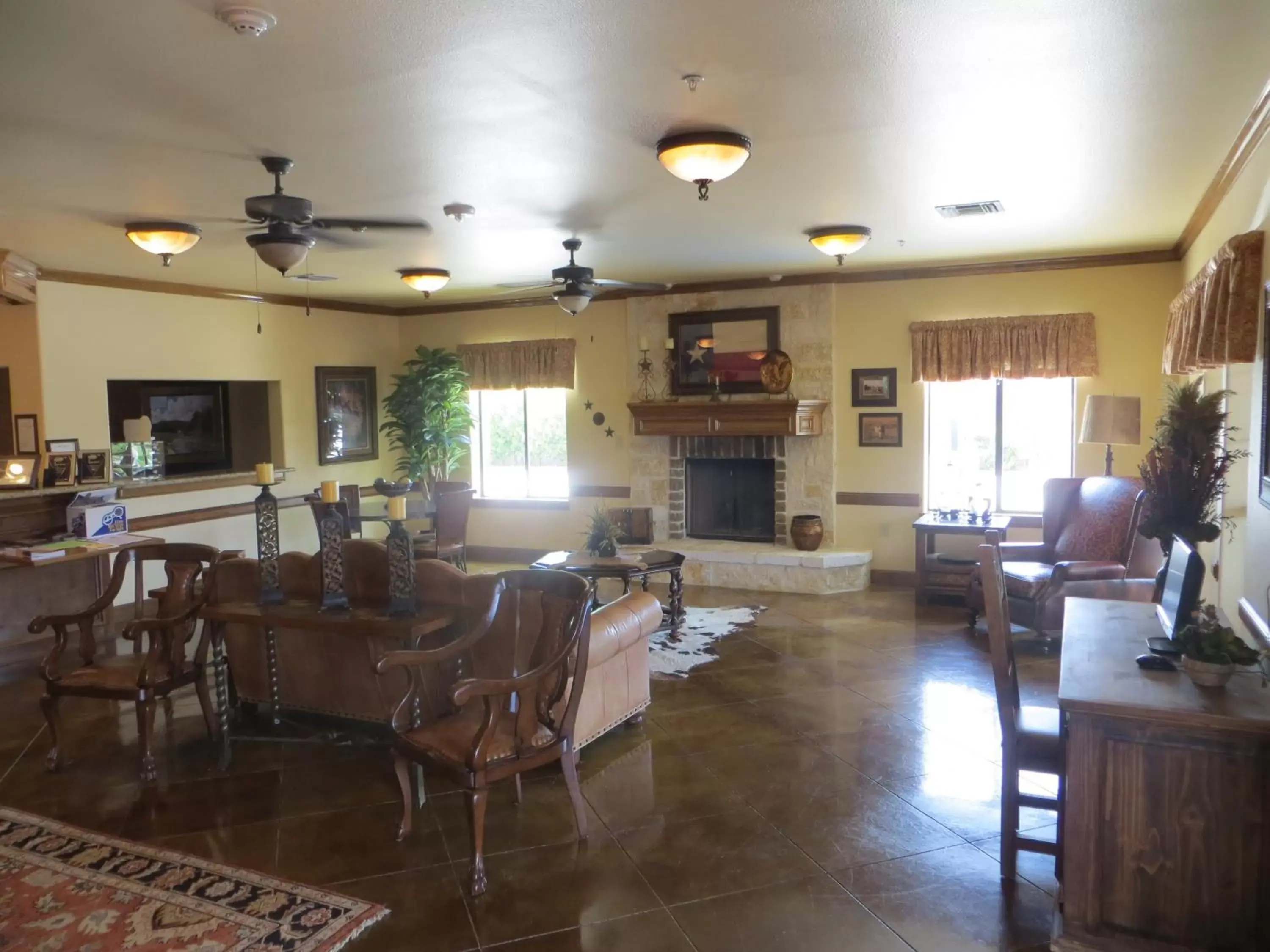 Day, Seating Area in Hotel Texas Hallettsville