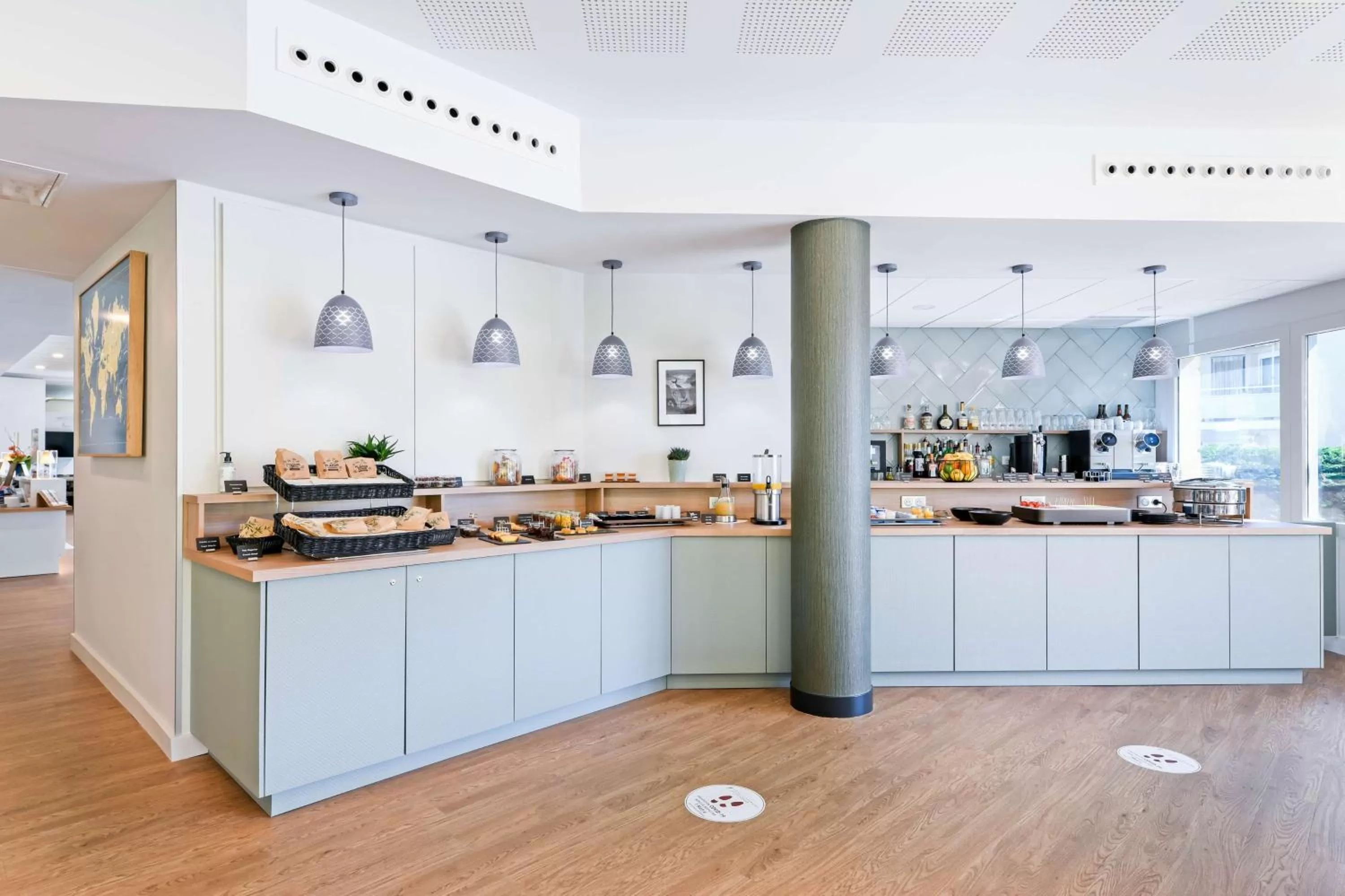 Restaurant/places to eat in Hôtel Jules Verne Biarritz