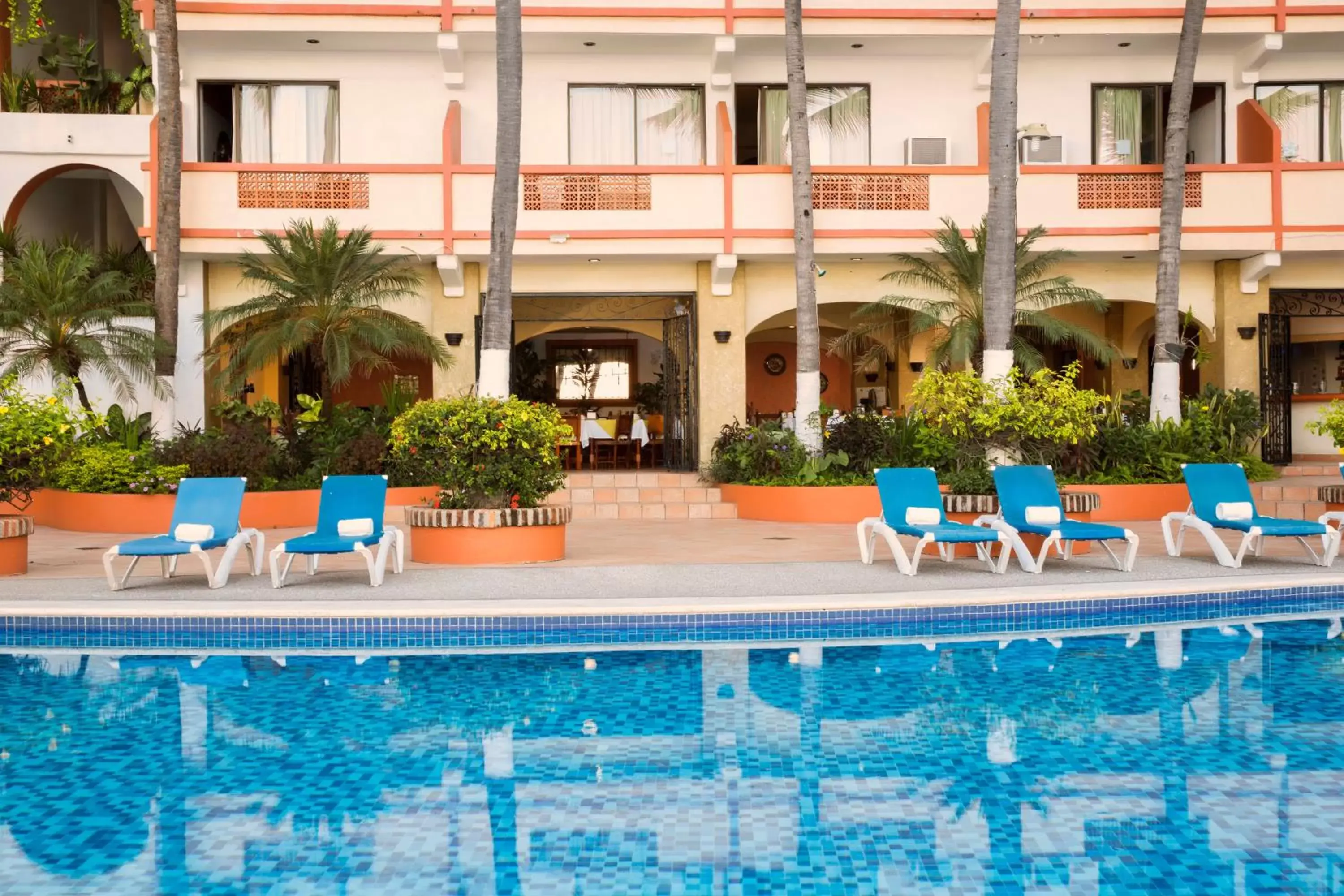 Property building, Swimming Pool in Hotel El Pescador