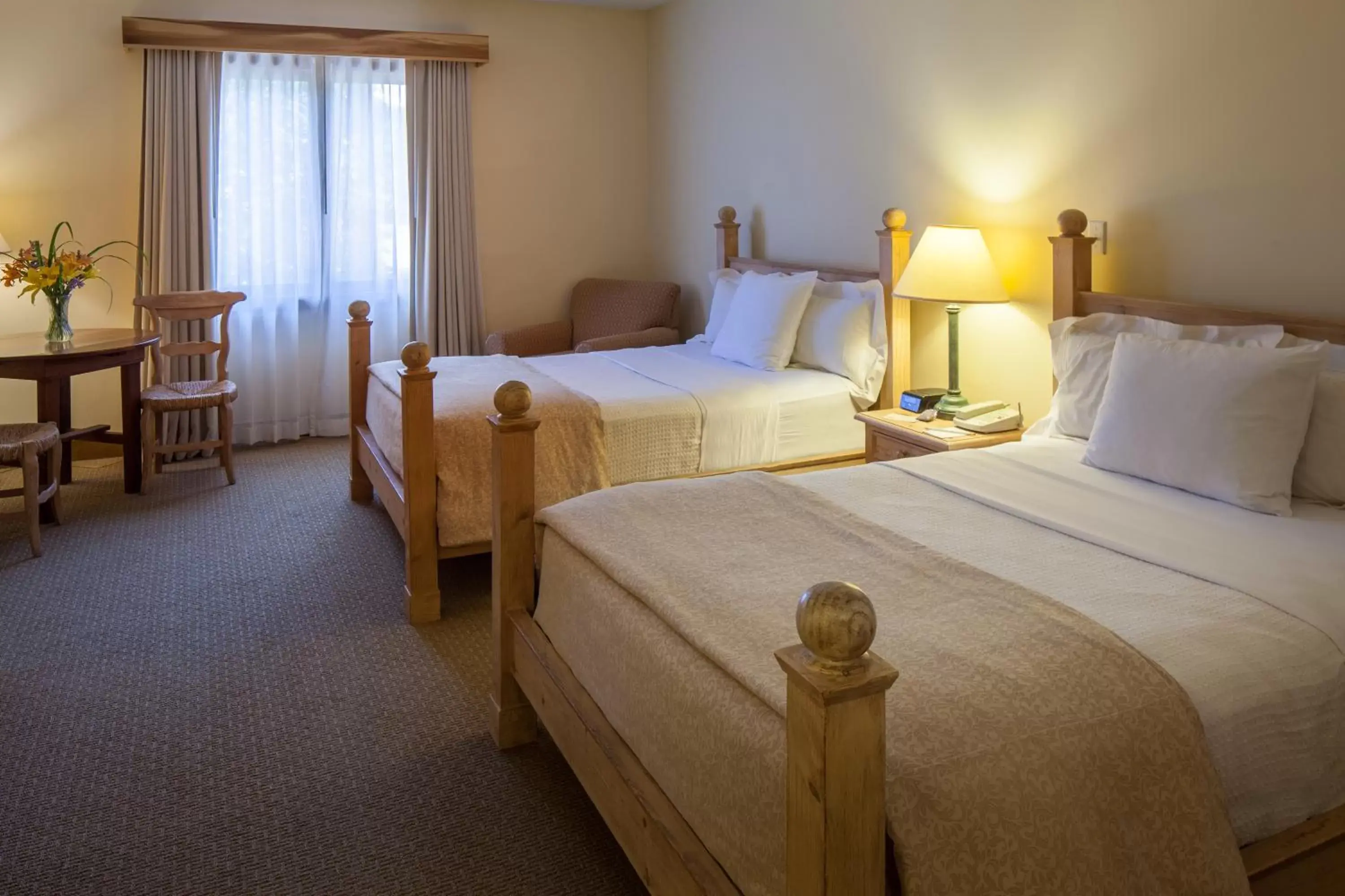 Photo of the whole room, Bed in New Harmony Inn Resort and Conference Center