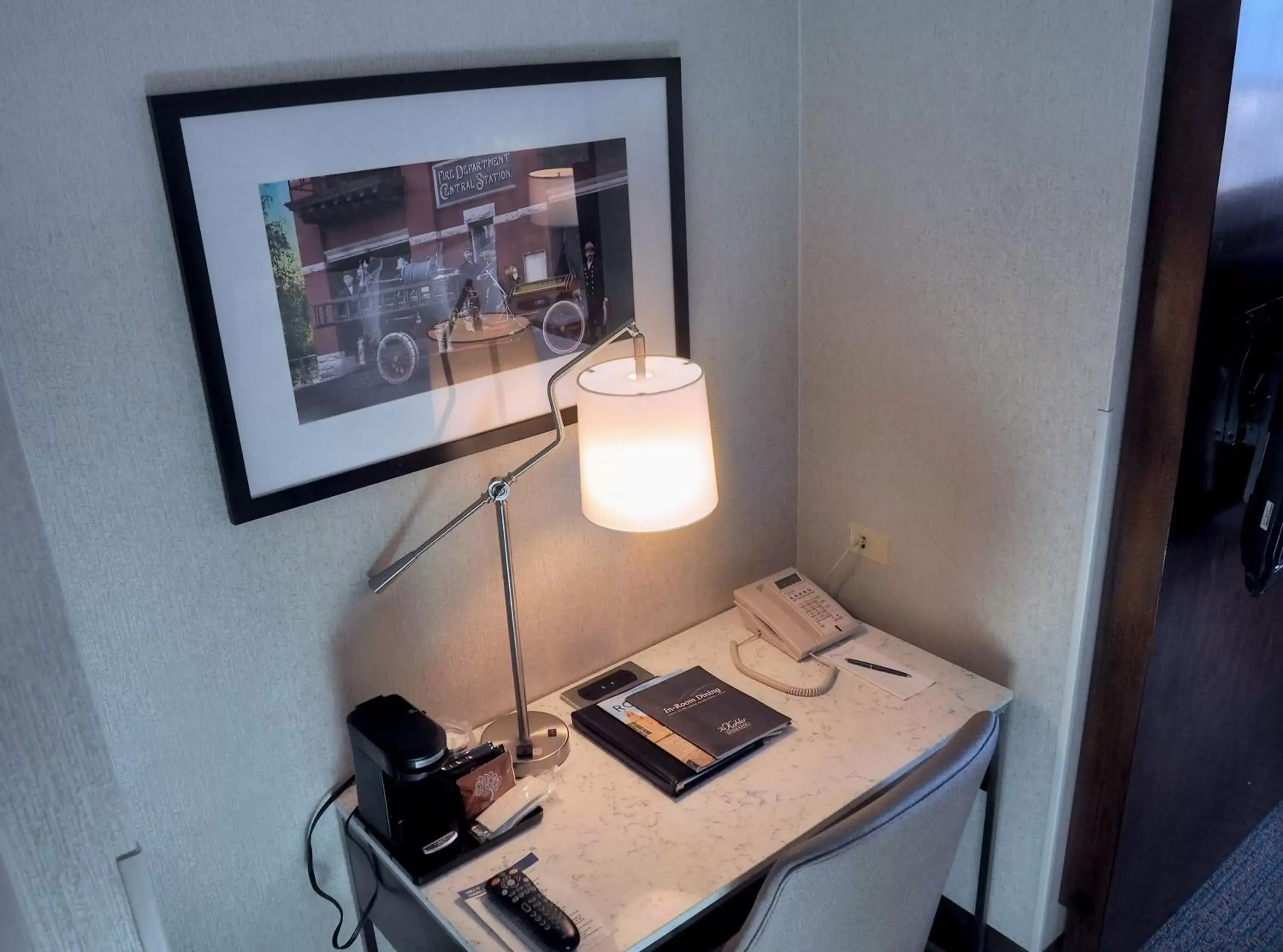 Queen Room in Kahler Grand Hotel Queen Room in Kahler Grand Hotel