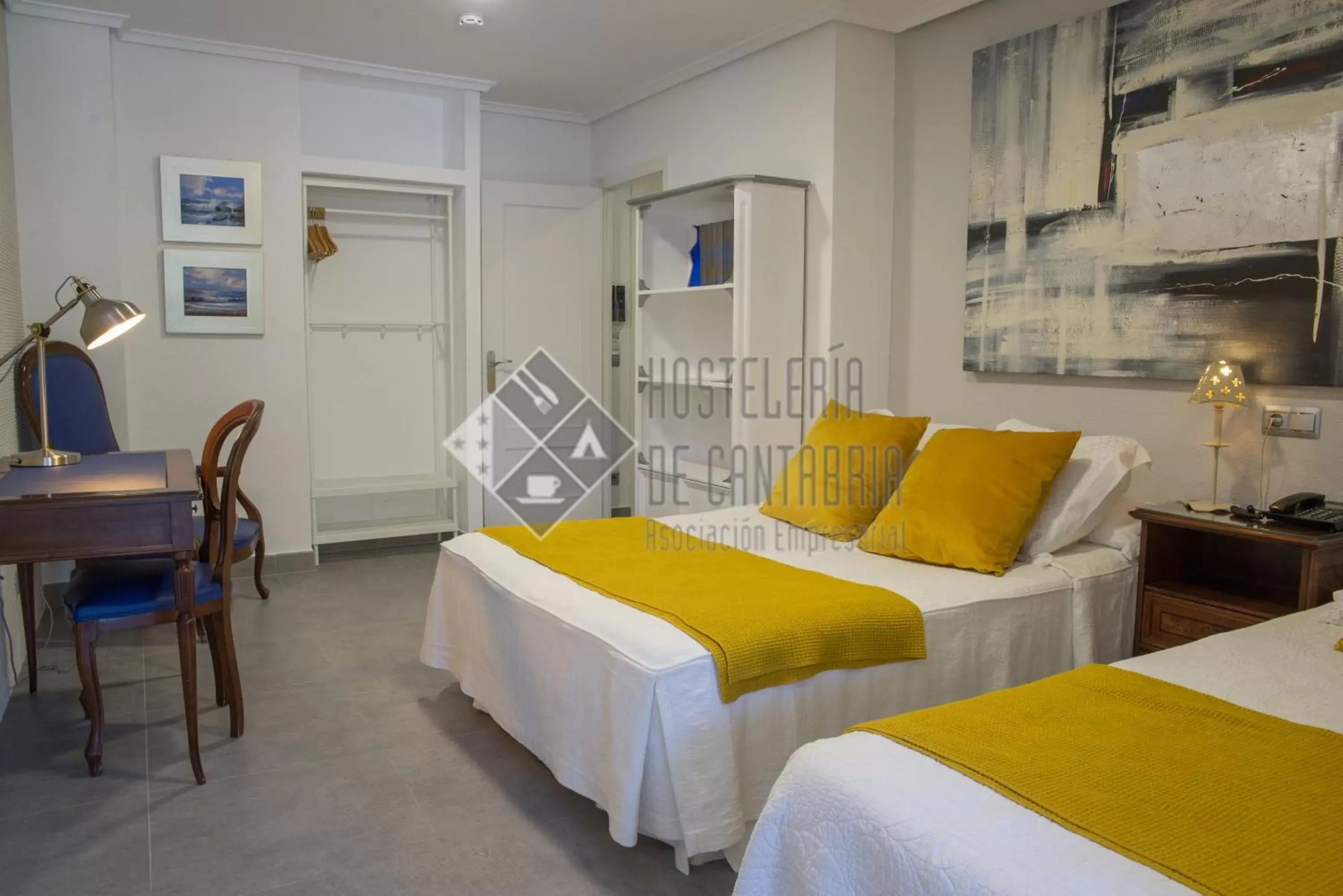 Two-Bedroom Apartment (4 Adults + 1 Child) in Apartamentos Las Brisas