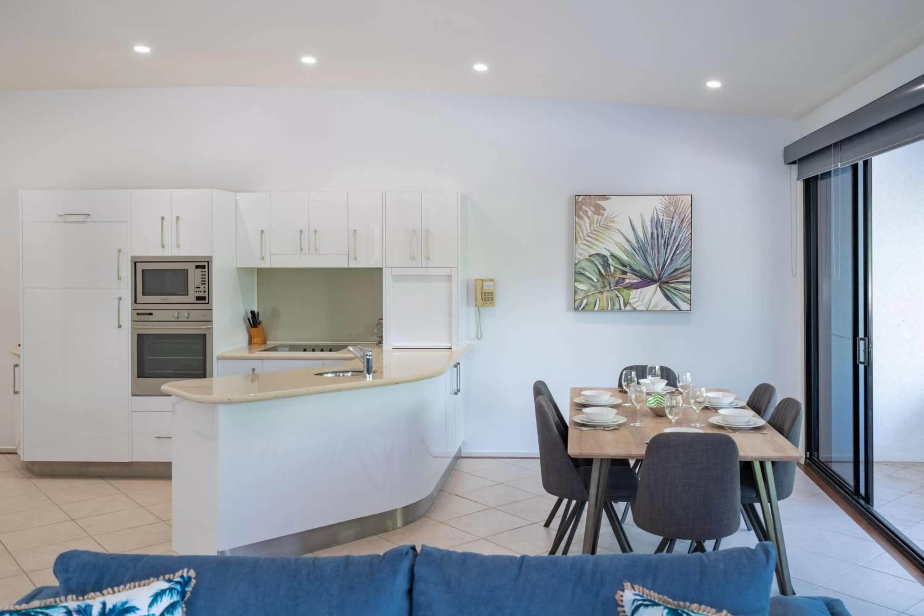 Kitchen or kitchenette in Saltwater Luxury Apartments