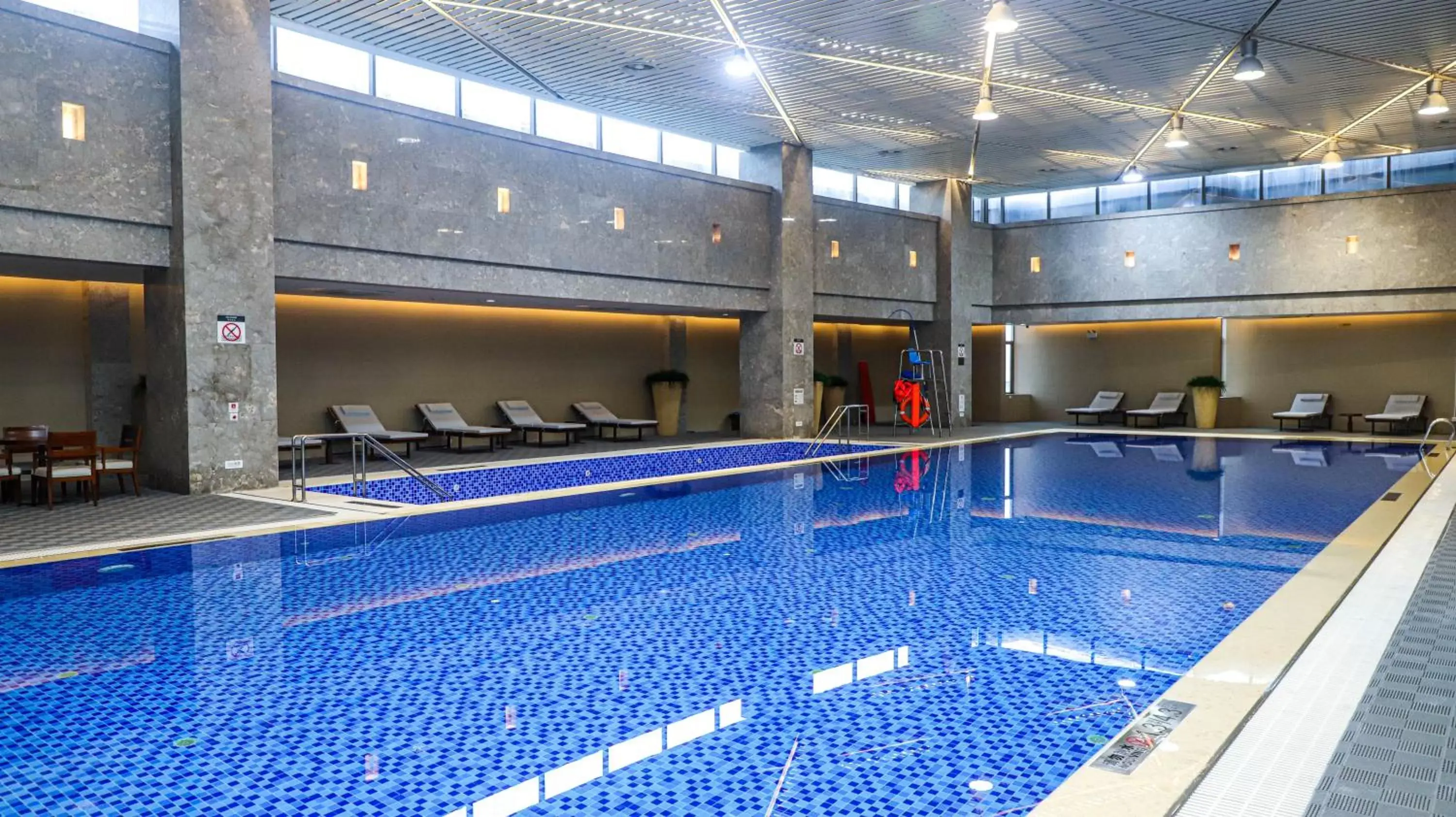 Swimming Pool in Four Points by Sheraton Suzhou