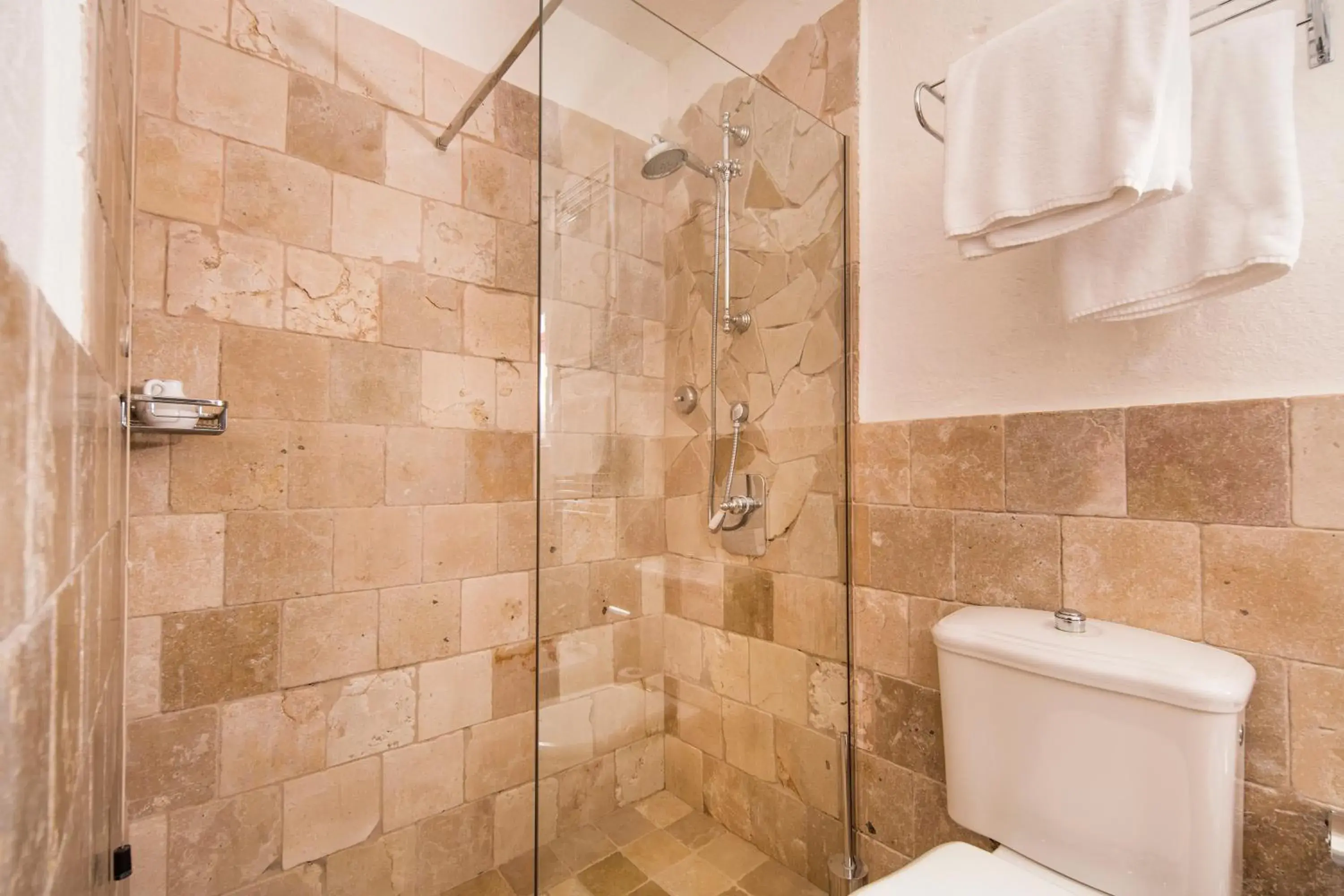 Bathroom in Masseria Torre Coccaro