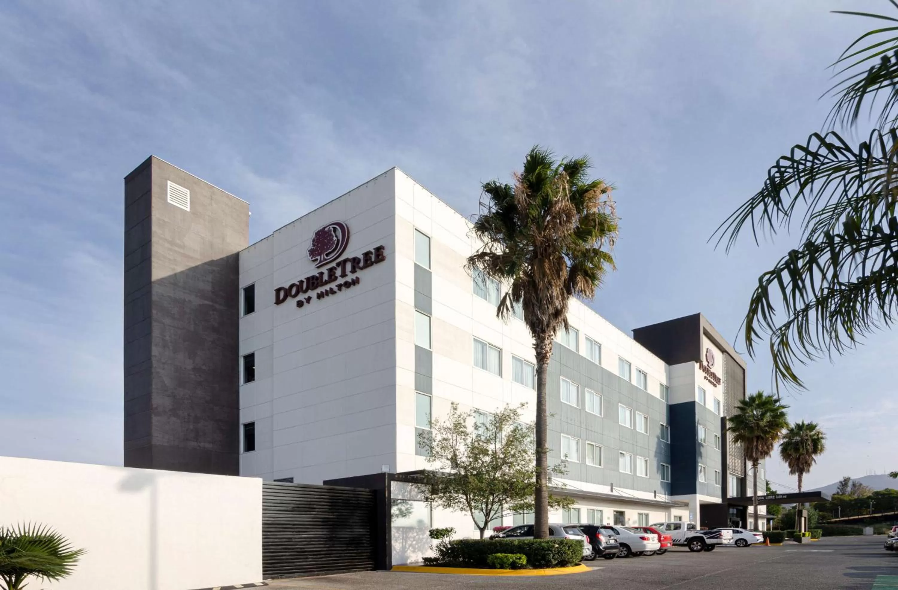 Property building in DoubleTree by Hilton Queretaro