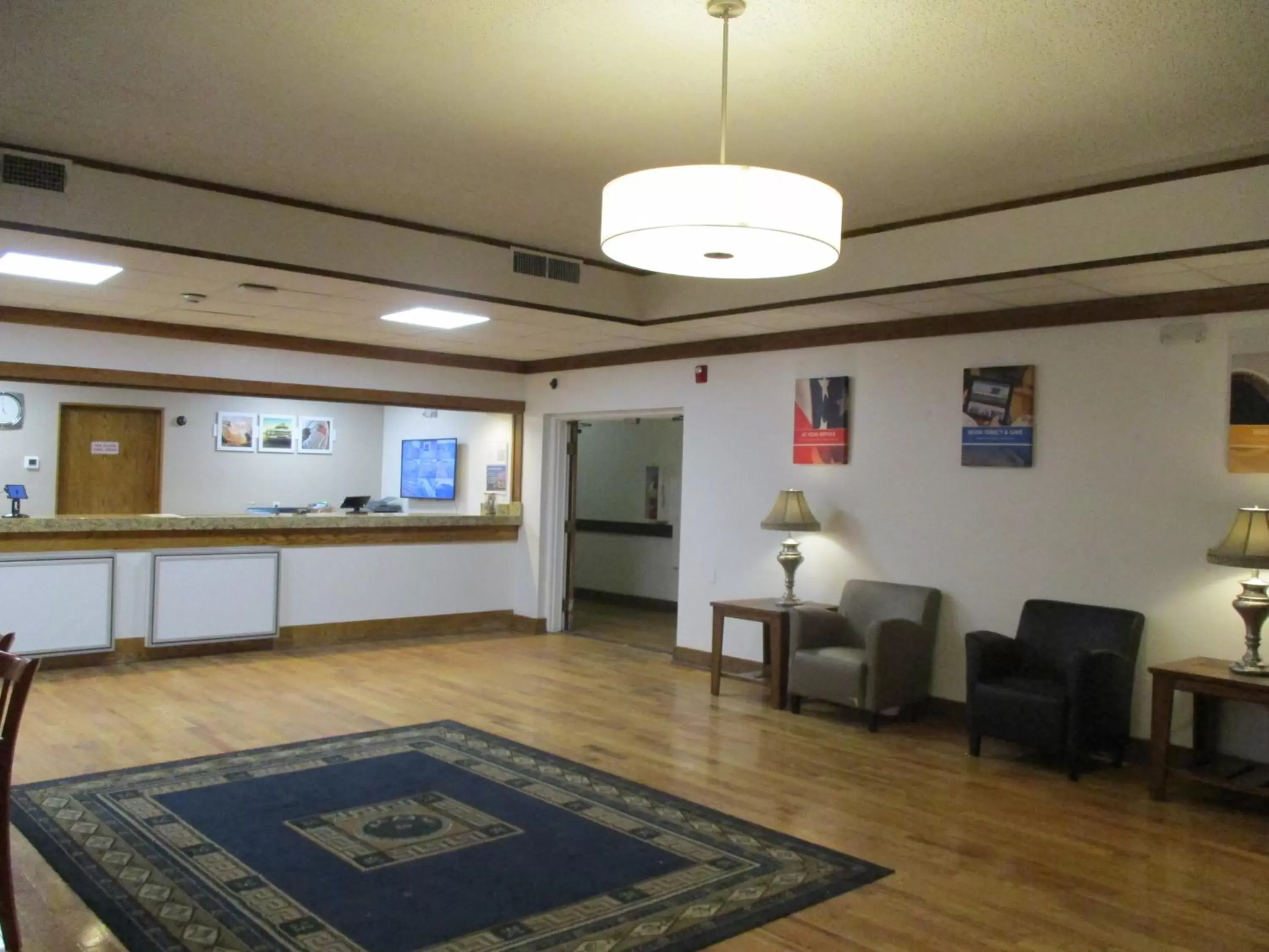 Lobby or reception, Lobby/Reception in Studio 6 Colorado Springs, Colorado - Air Force Academy