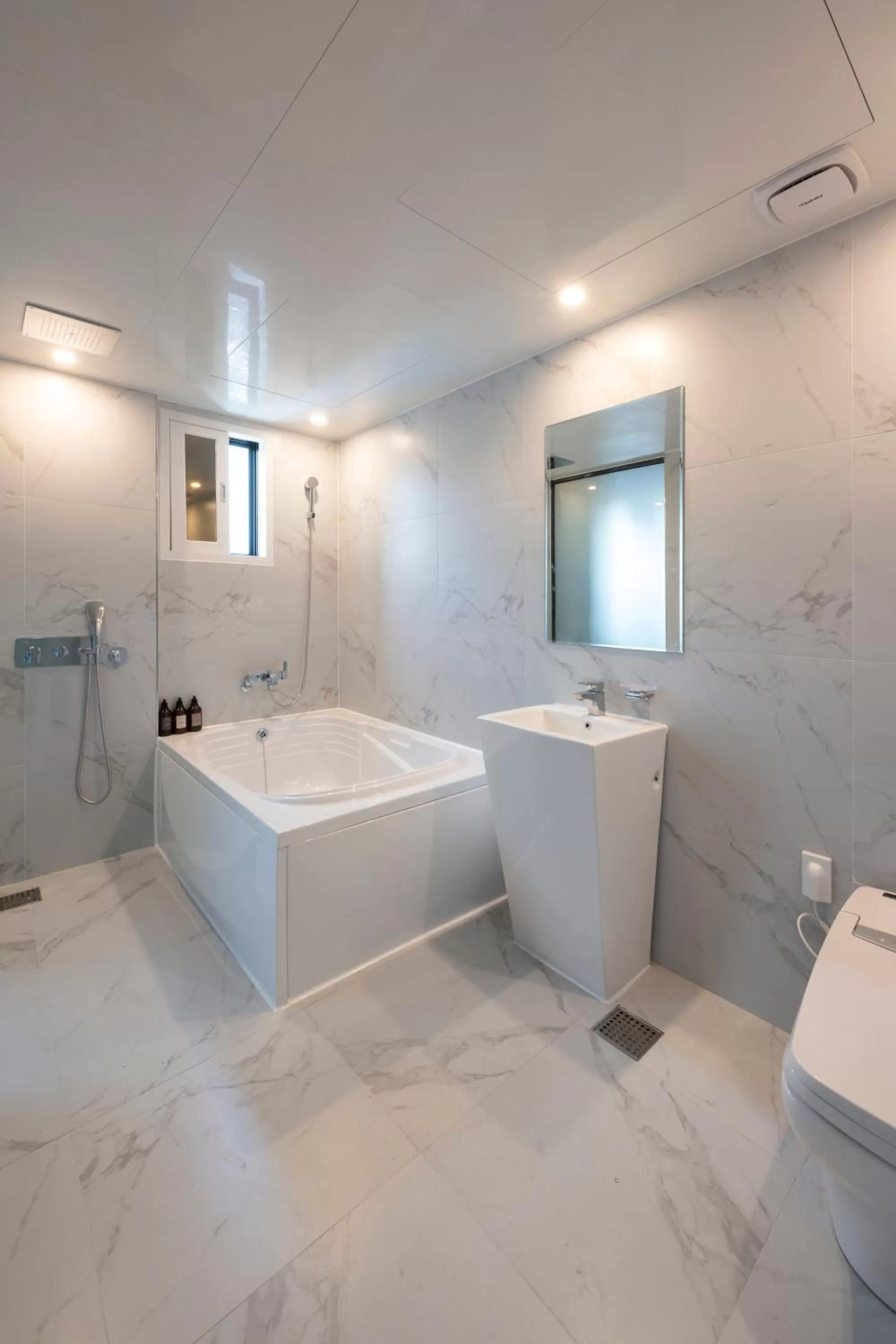 Bathroom in Seomyeon Brown-dot hotel Gold