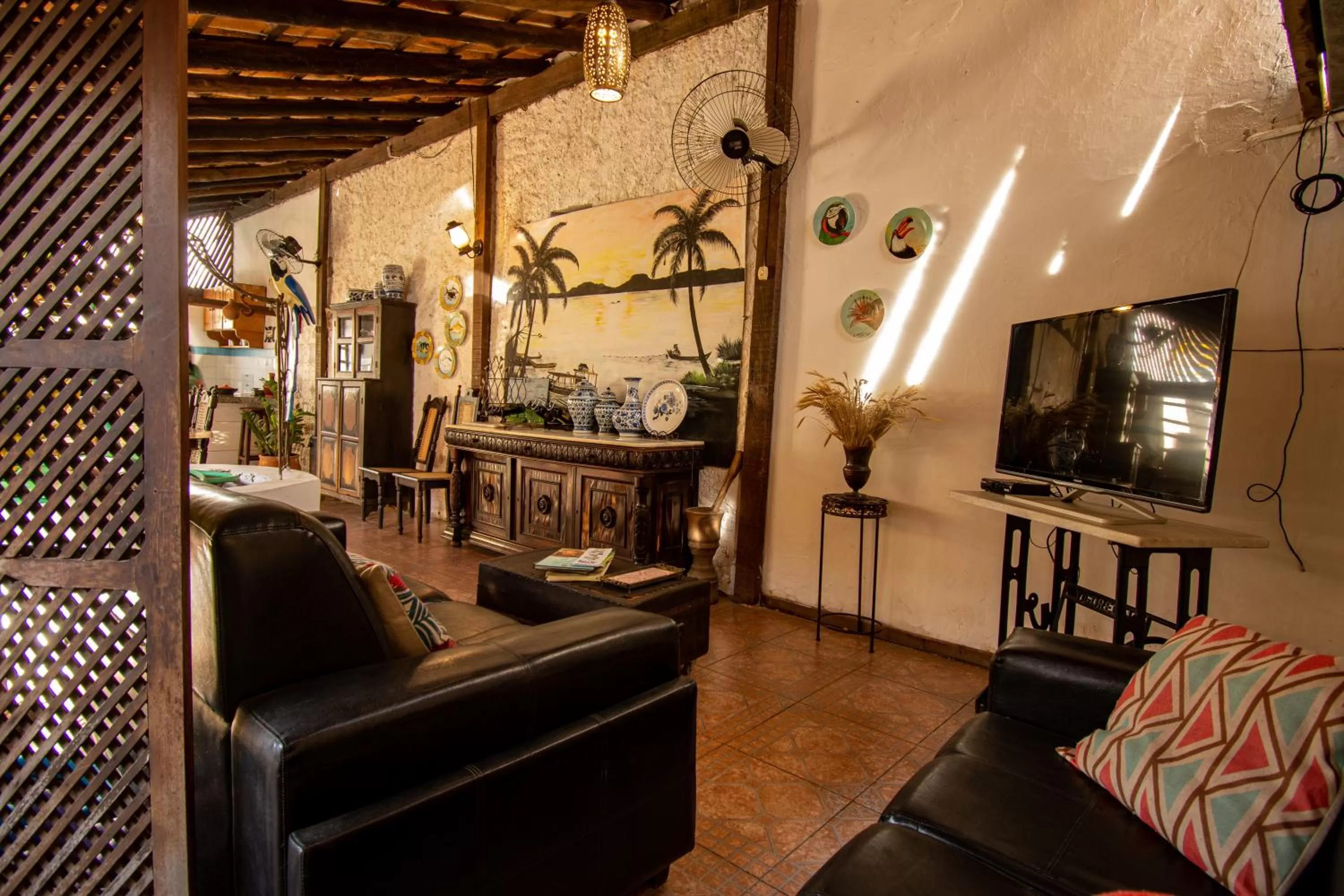 TV and multimedia in Pousada dos Candeeiros