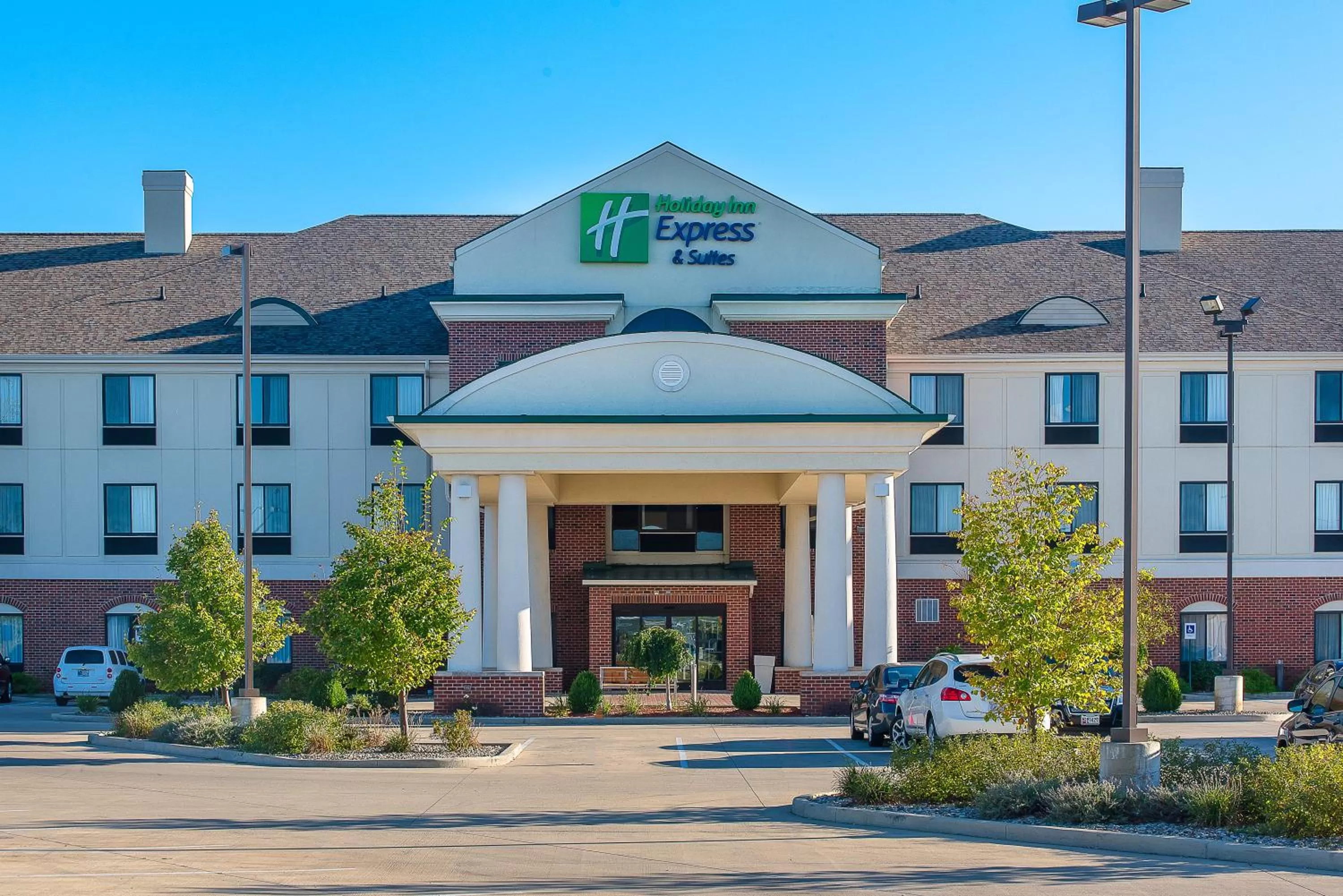 Property building in Holiday Inn Express and Suites Lafayette East by IHG