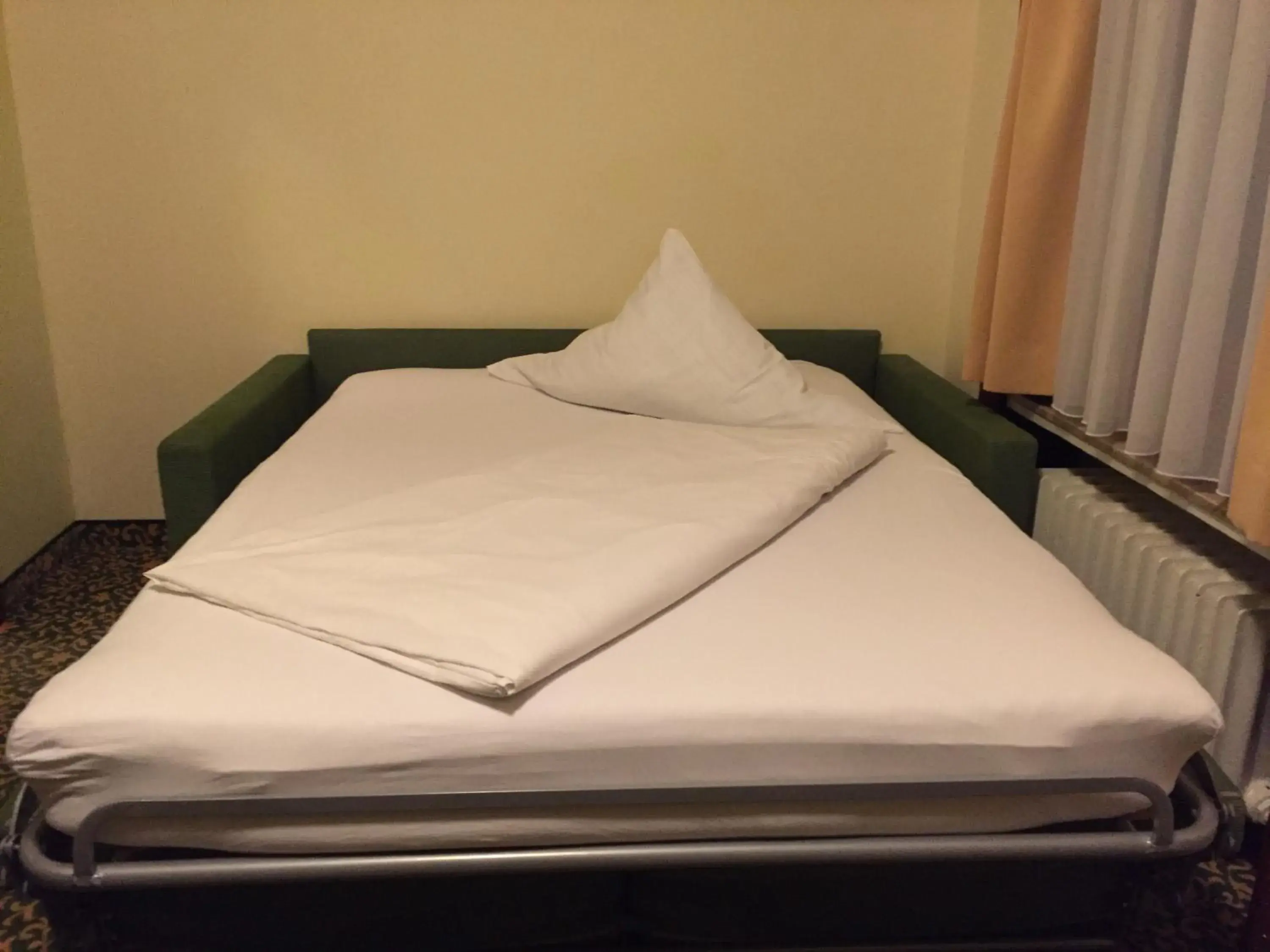 Bed in Parkhotel Zirndorf