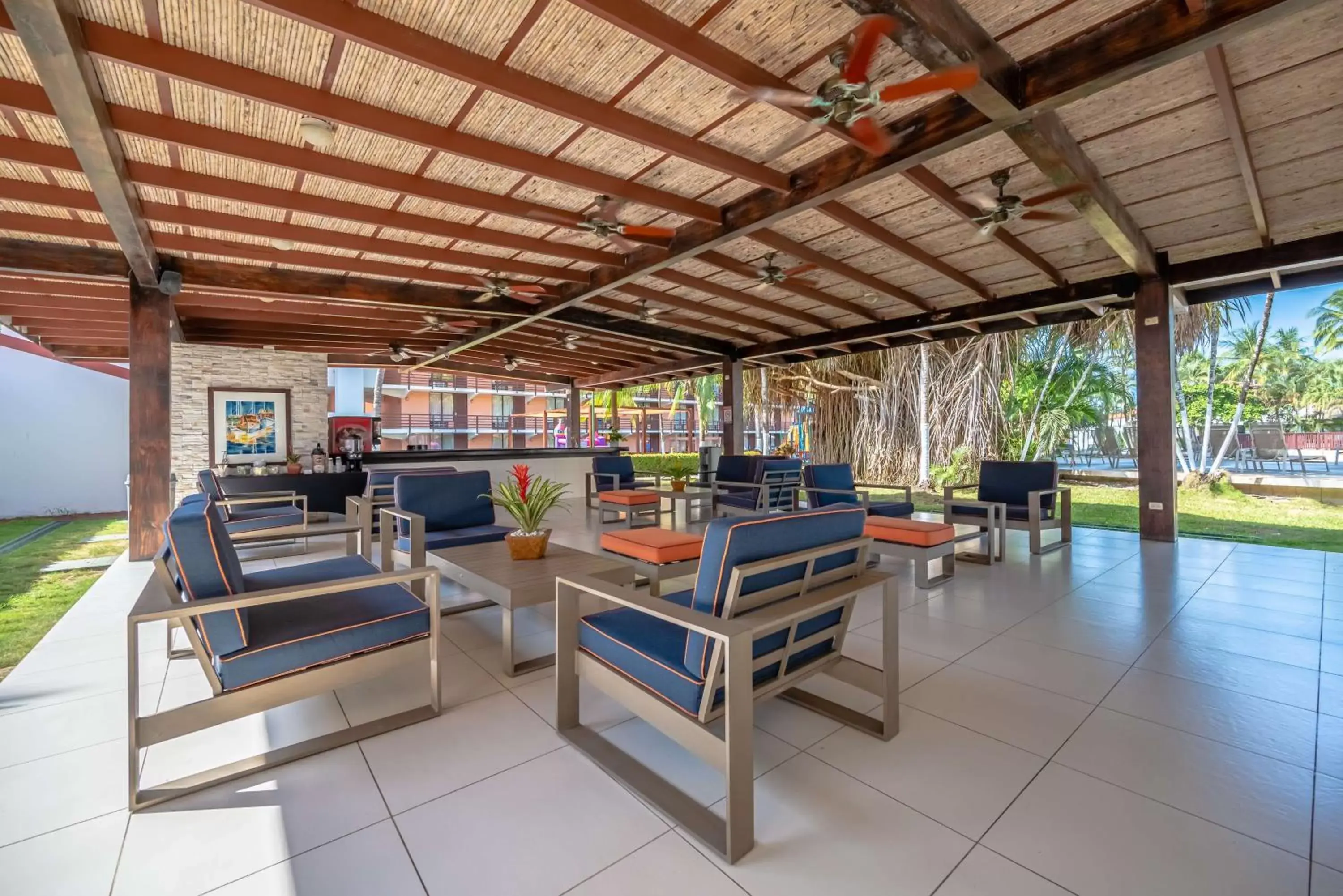 Lounge or bar, Restaurant/Places to Eat in Best Western Jaco Beach All Inclusive Resort