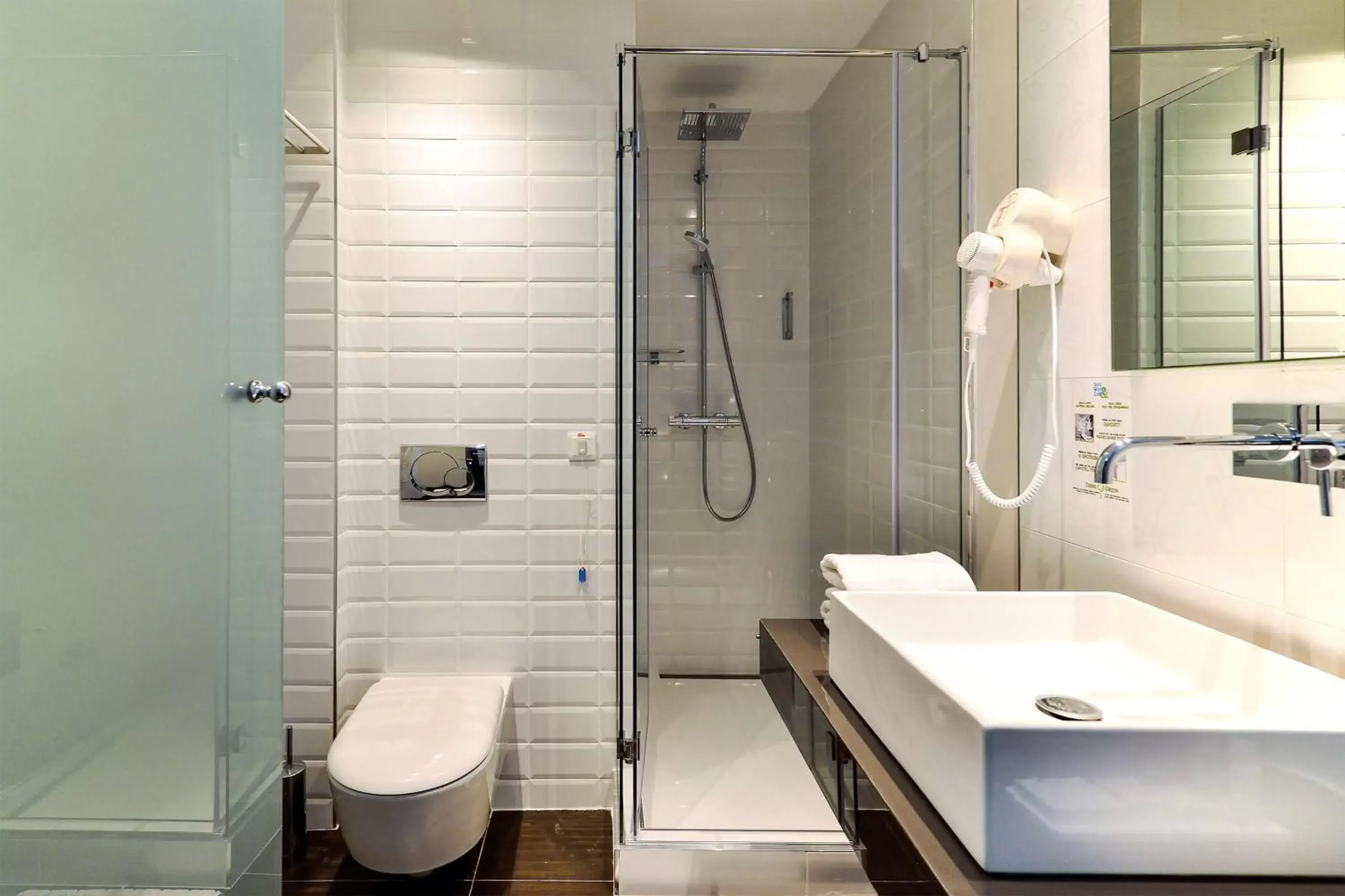 Bathroom in Belgrade Art Hotel, a member of Radisson Individuals