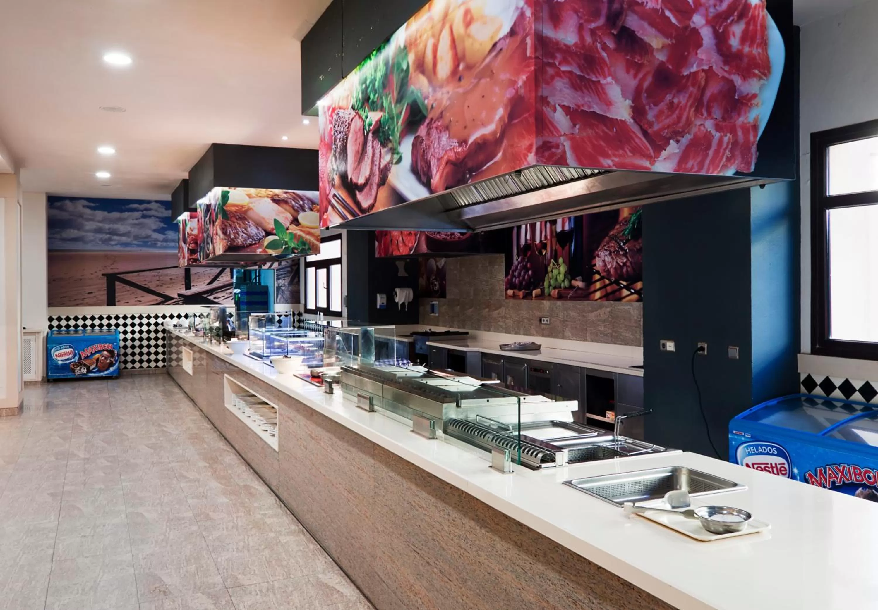 Food and drinks in Playacanela