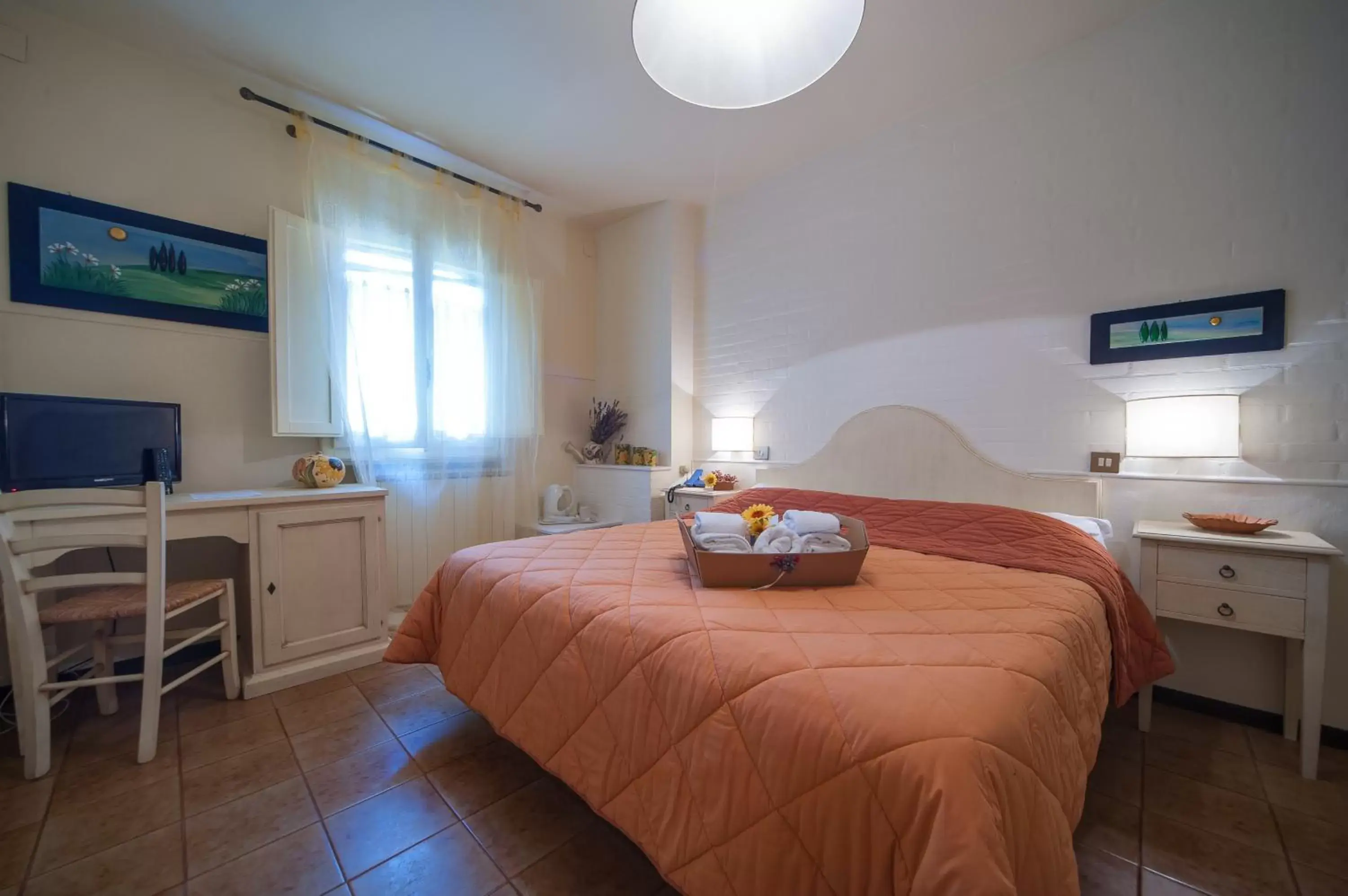 Photo of the whole room, Room Photo in Albergo Etruria