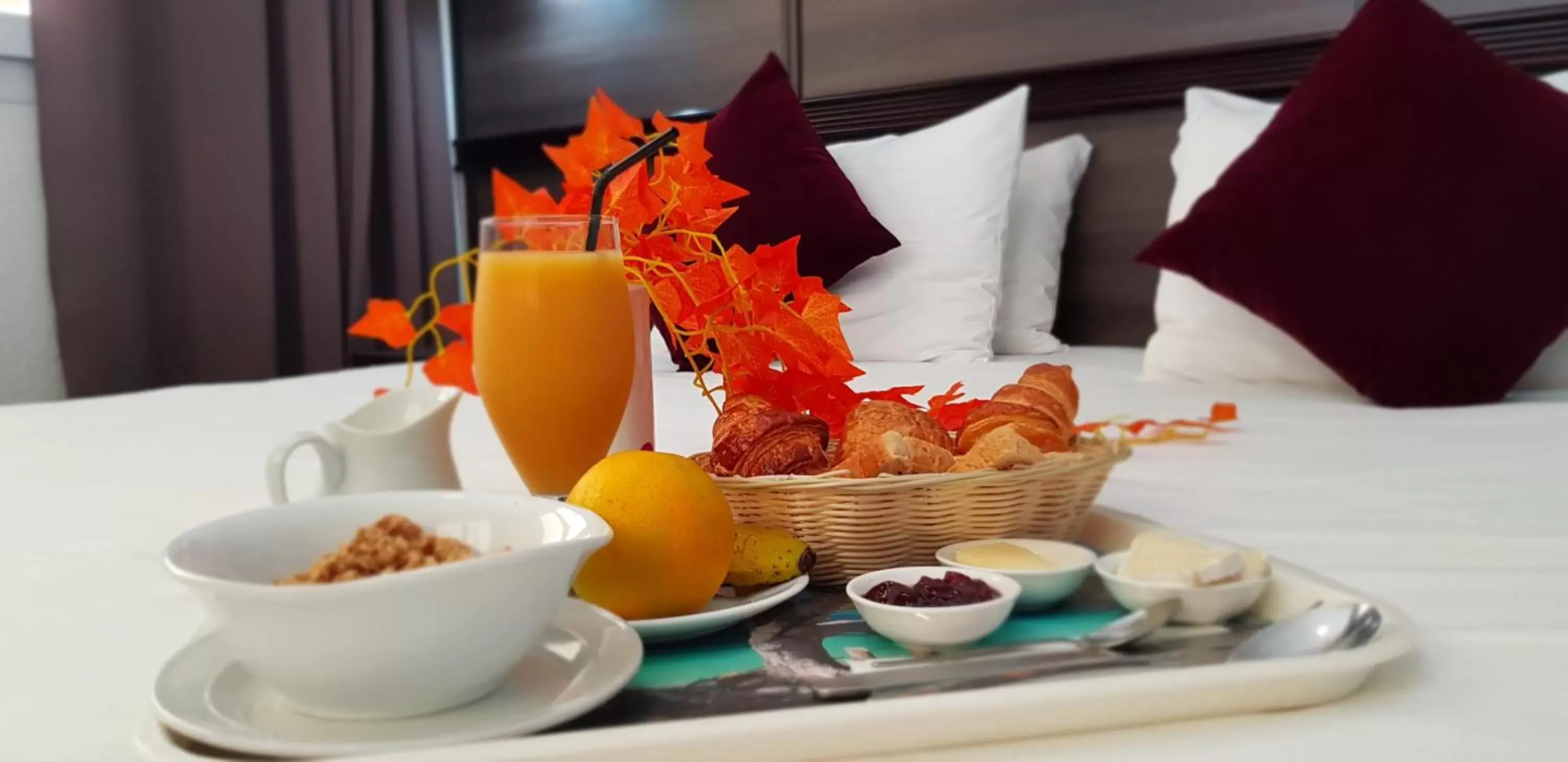 Breakfast in Hotel Le Paris