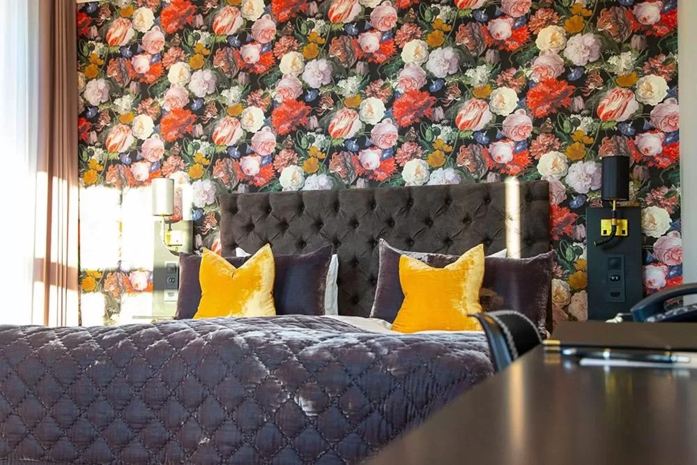 Bedroom in Continental du Sud