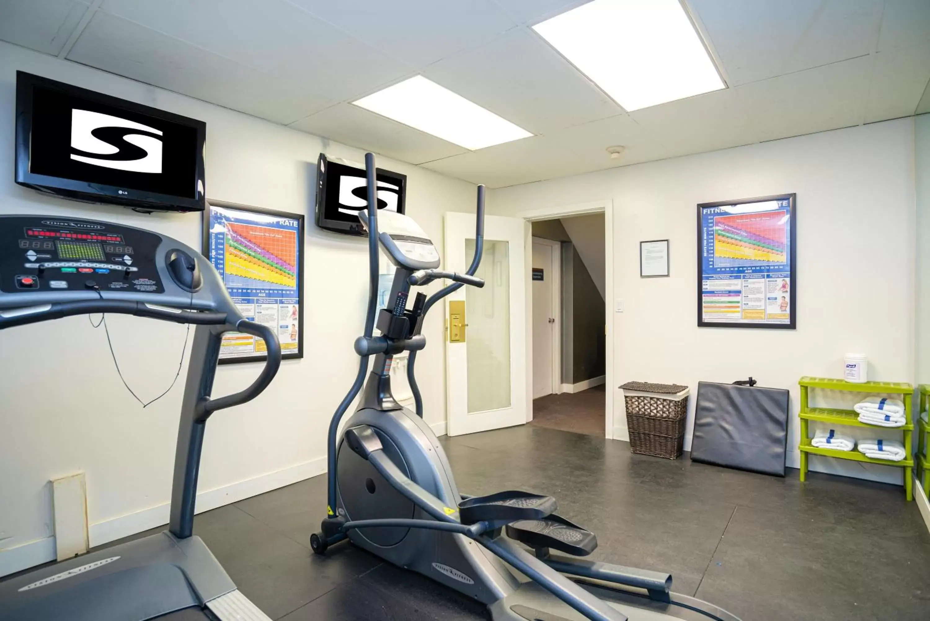 Fitness centre/facilities, Fitness Center/Facilities in Sandman Hotel & Suites Williams Lake