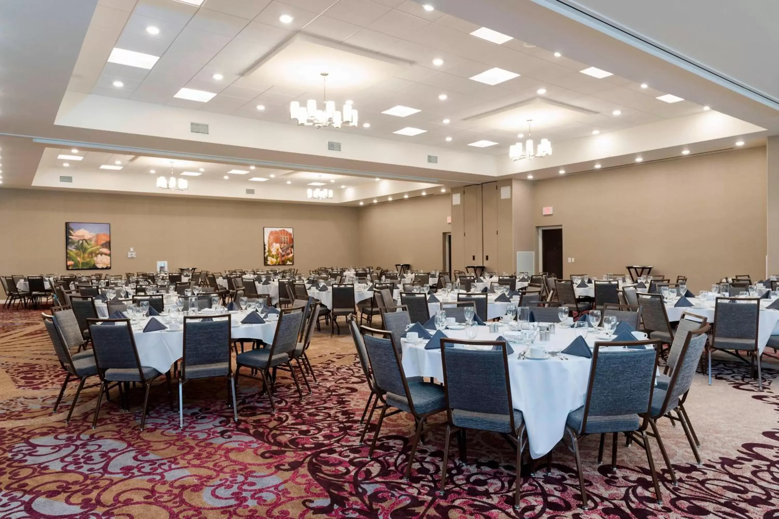 Meeting/conference room, Restaurant/Places to Eat in Courtyard by Marriott Mt. Pleasant at Central Michigan University