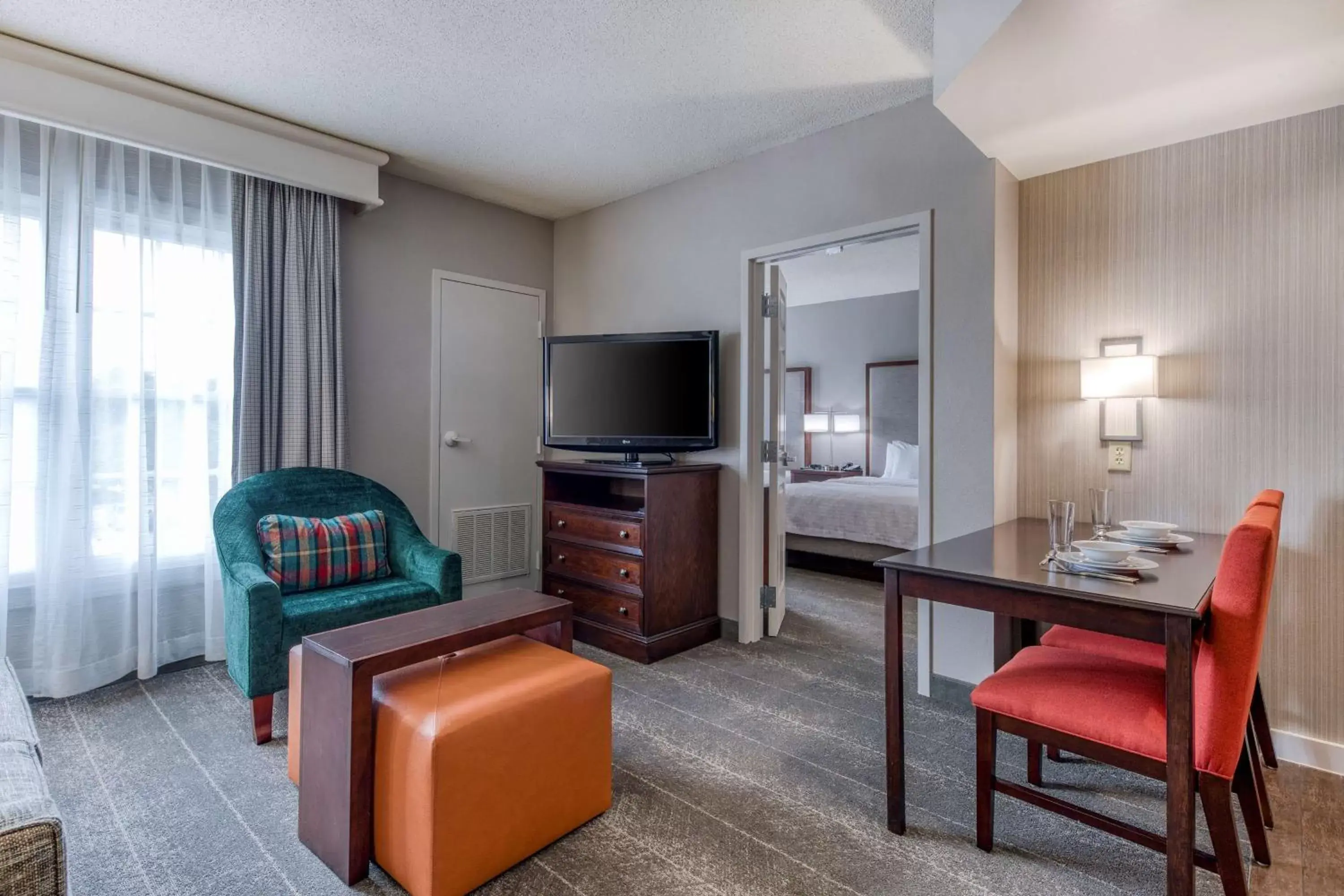 Living room, Seating Area in Homewood Suites by Hilton Olmsted Village