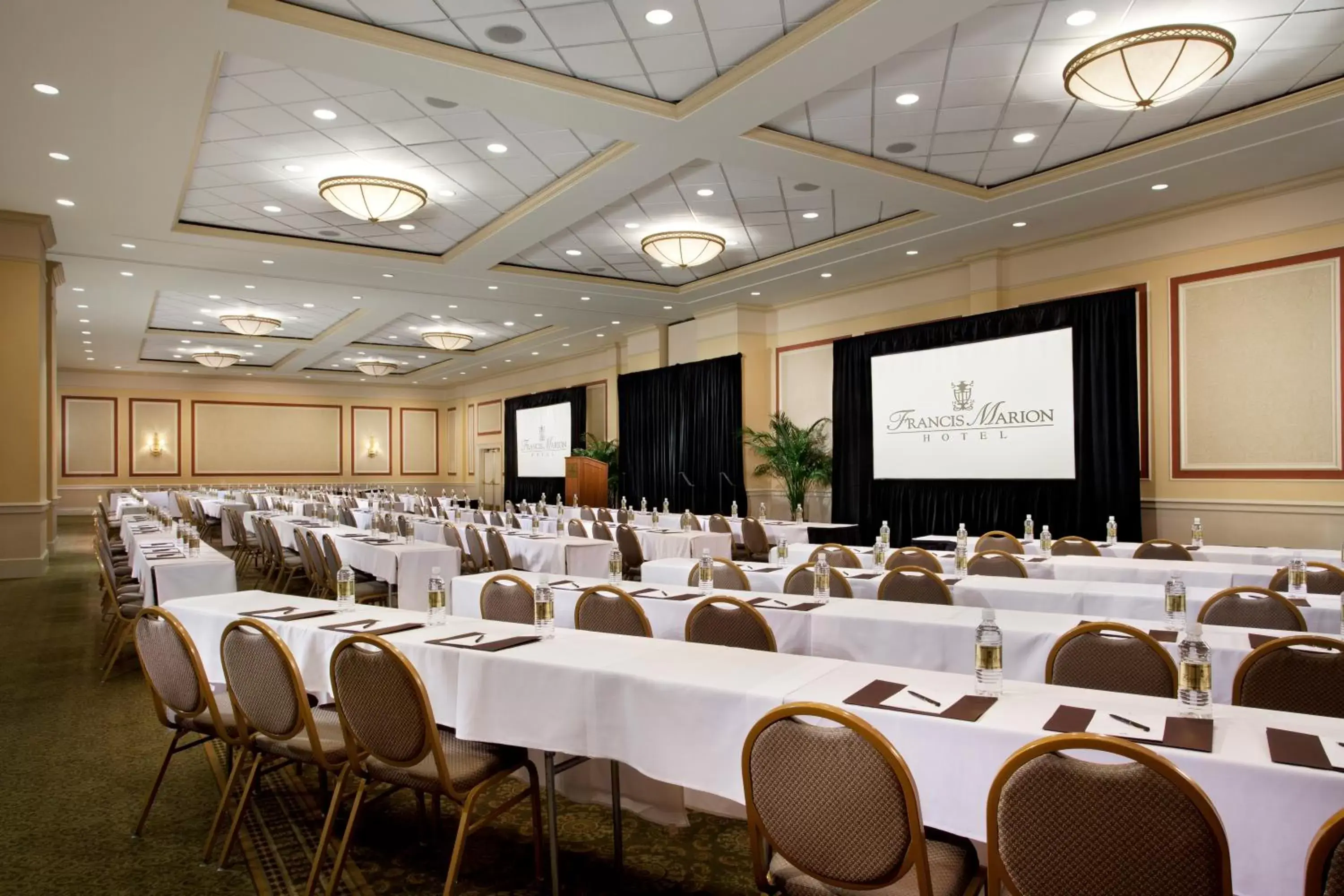 Banquet/Function facilities in Francis Marion Hotel