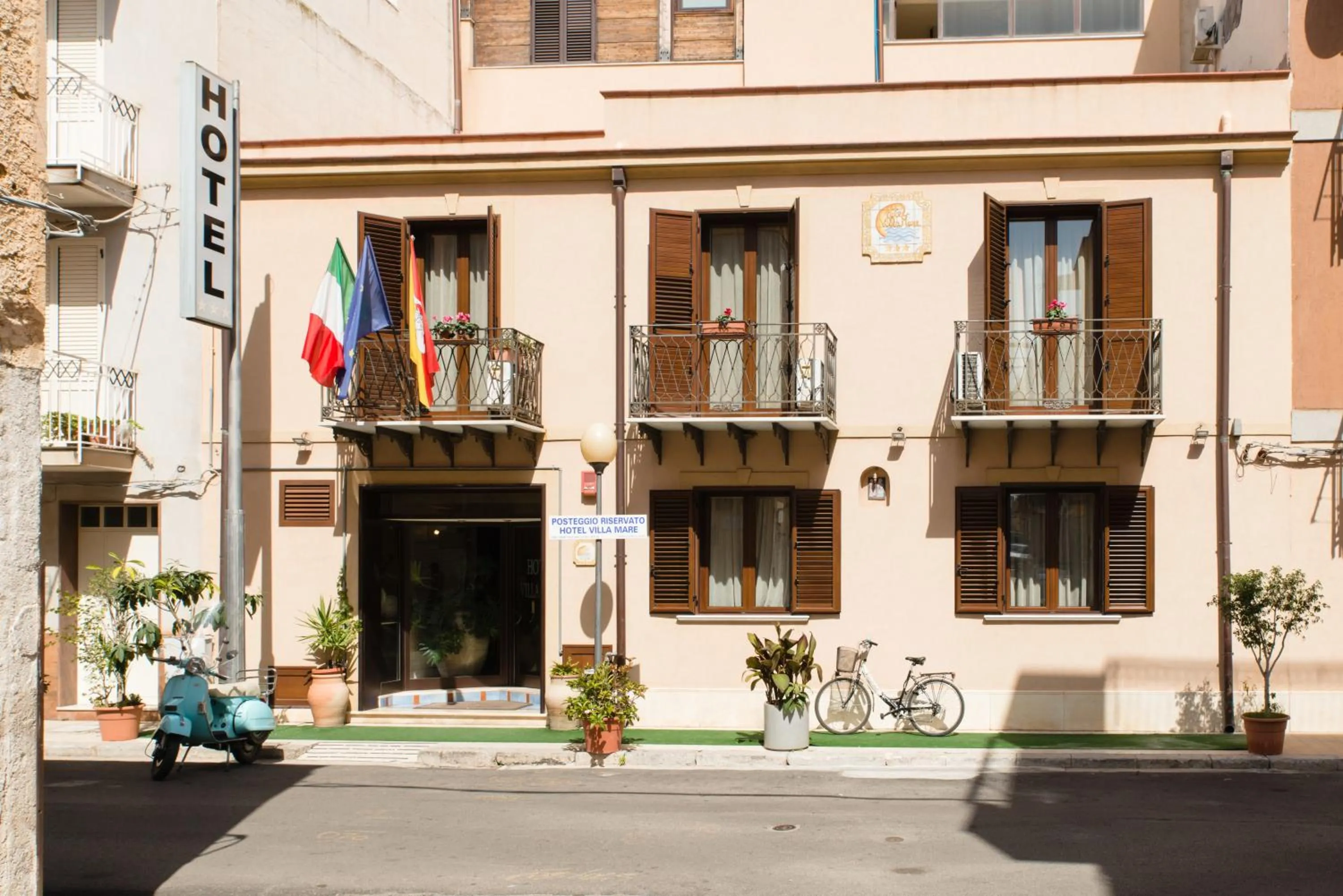 Facade/entrance in Hotel Villa Mare