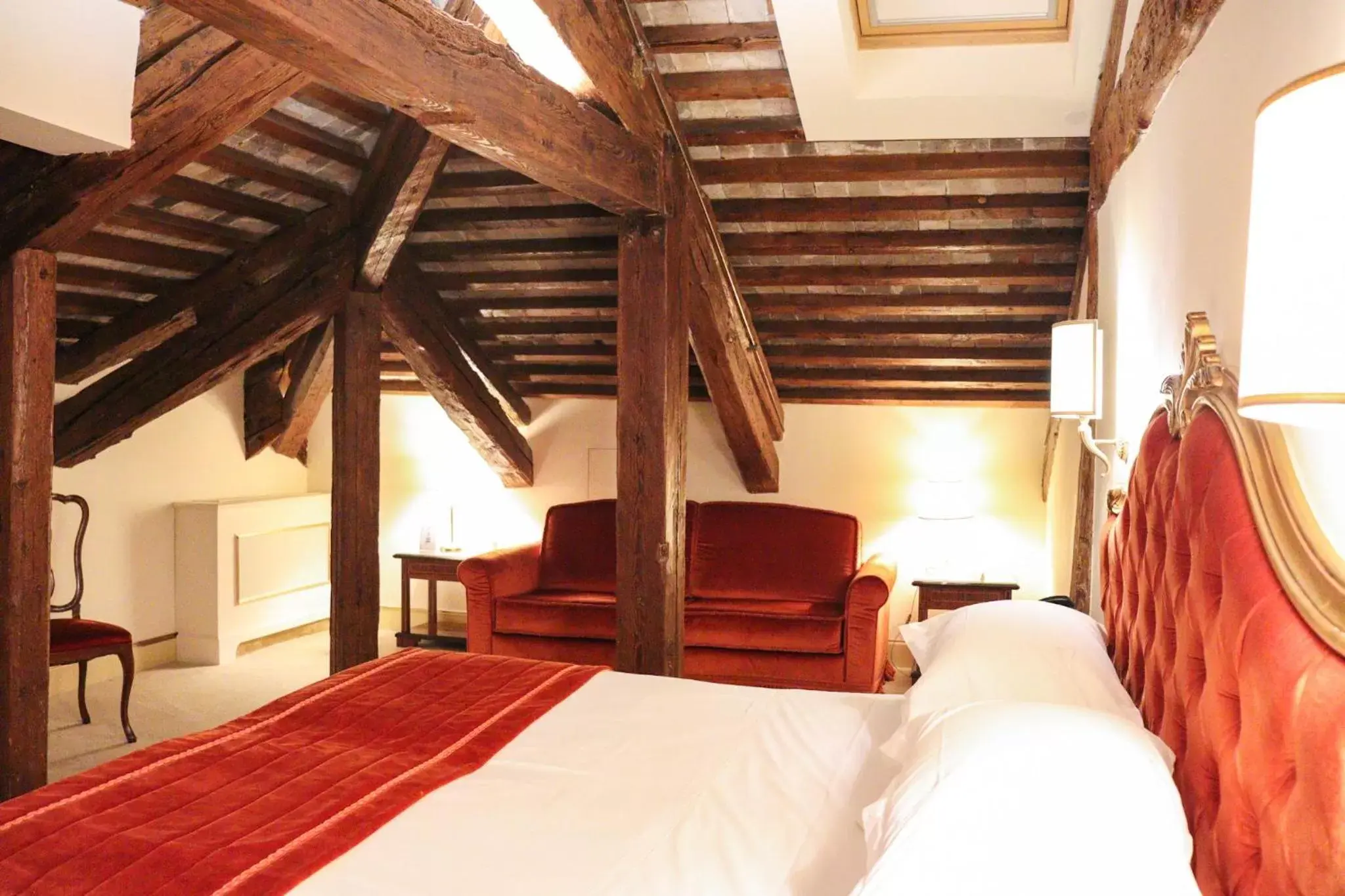 Bed in Hotel Ai Cavalieri di Venezia