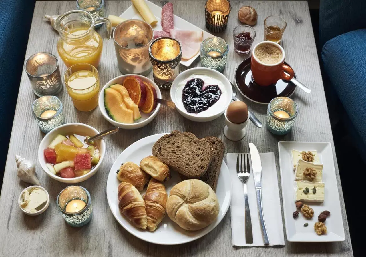 Breakfast in Hotel Ecu