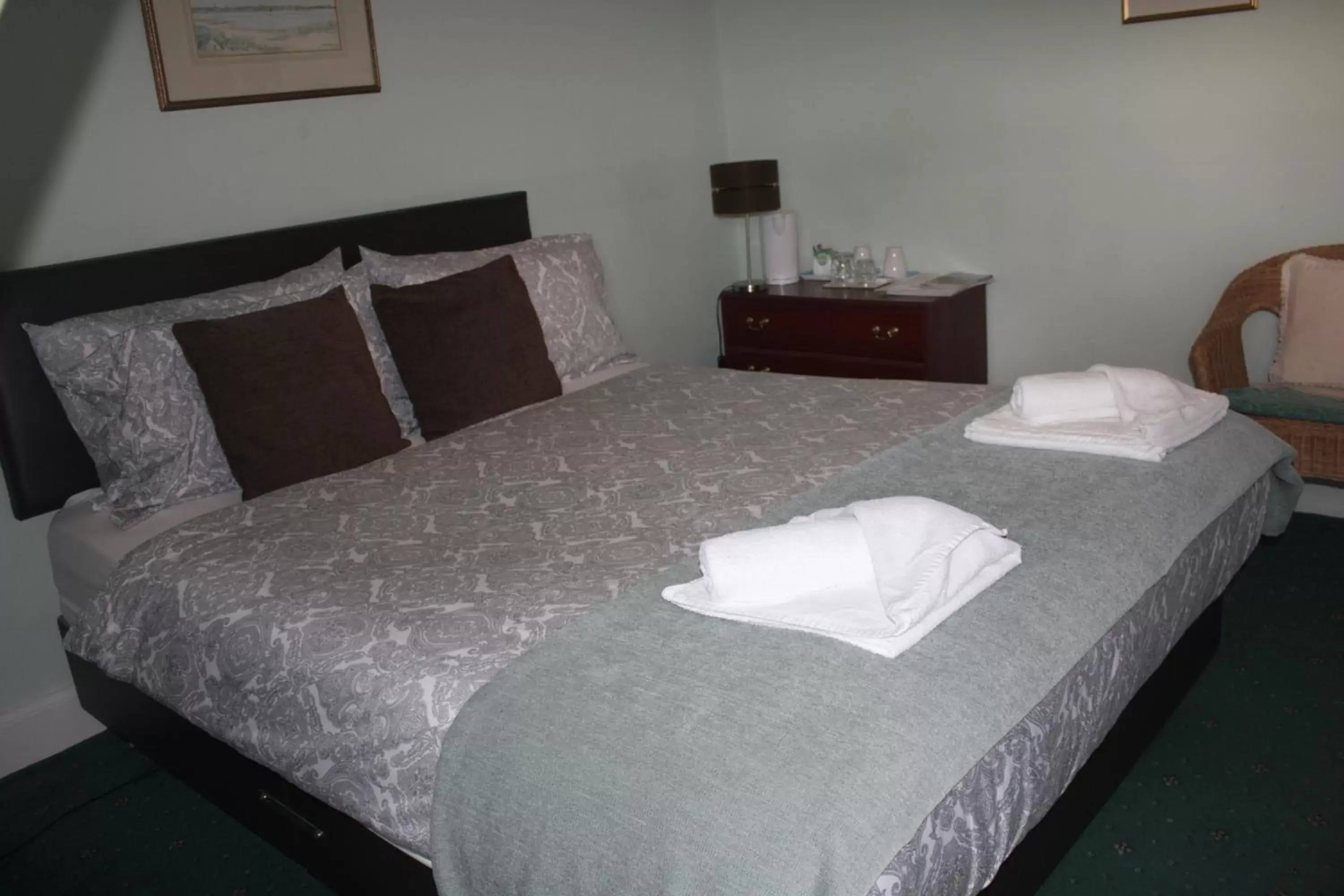 Photo of the whole room, Bed in Airdenair Guest House