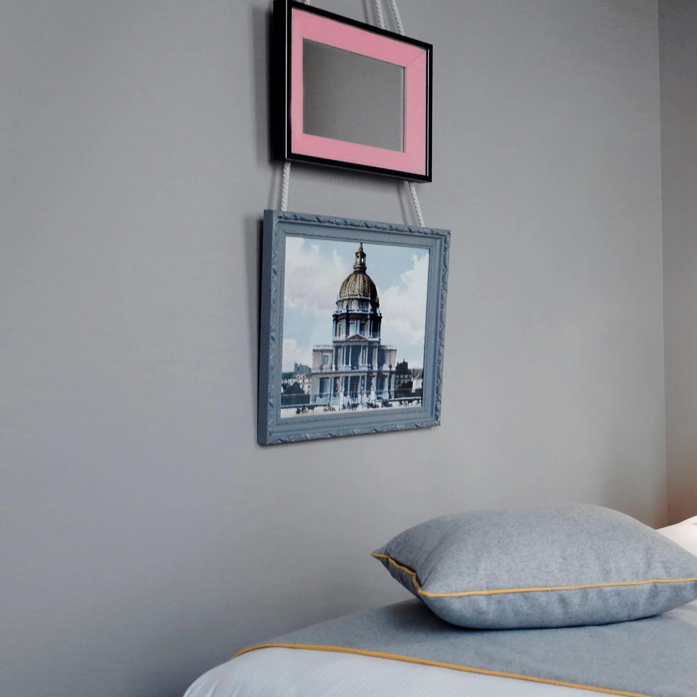 Bed in Hotel Saint Dominique