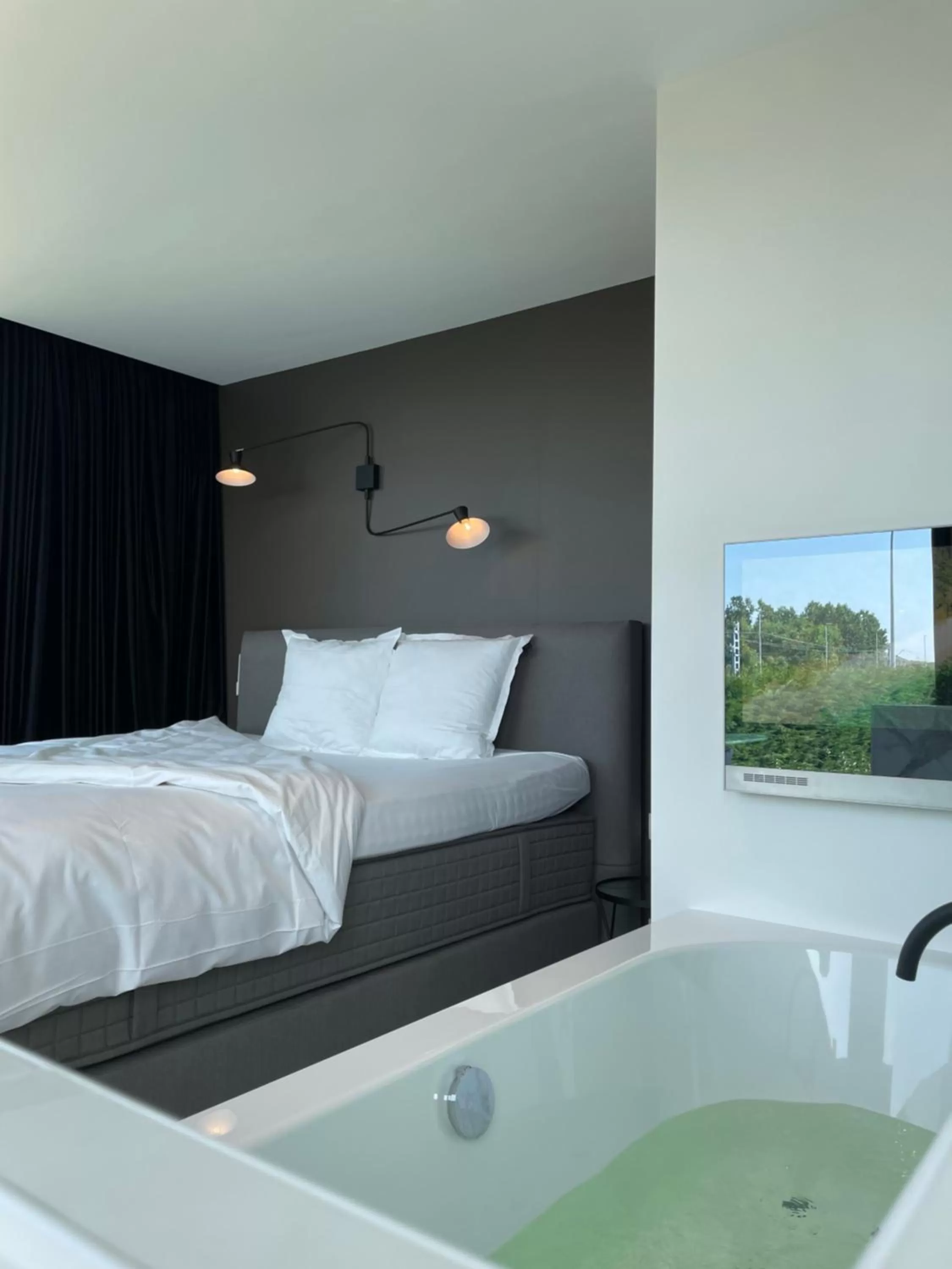 Bedroom, Bed in Per Sea