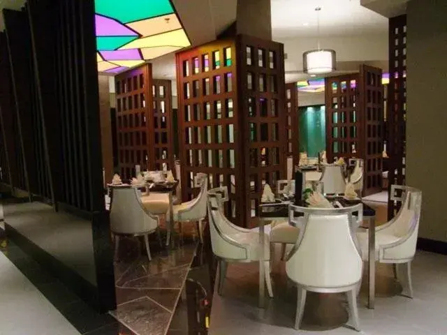 Restaurant/Places to Eat in Nilai Springs Resort Hotel