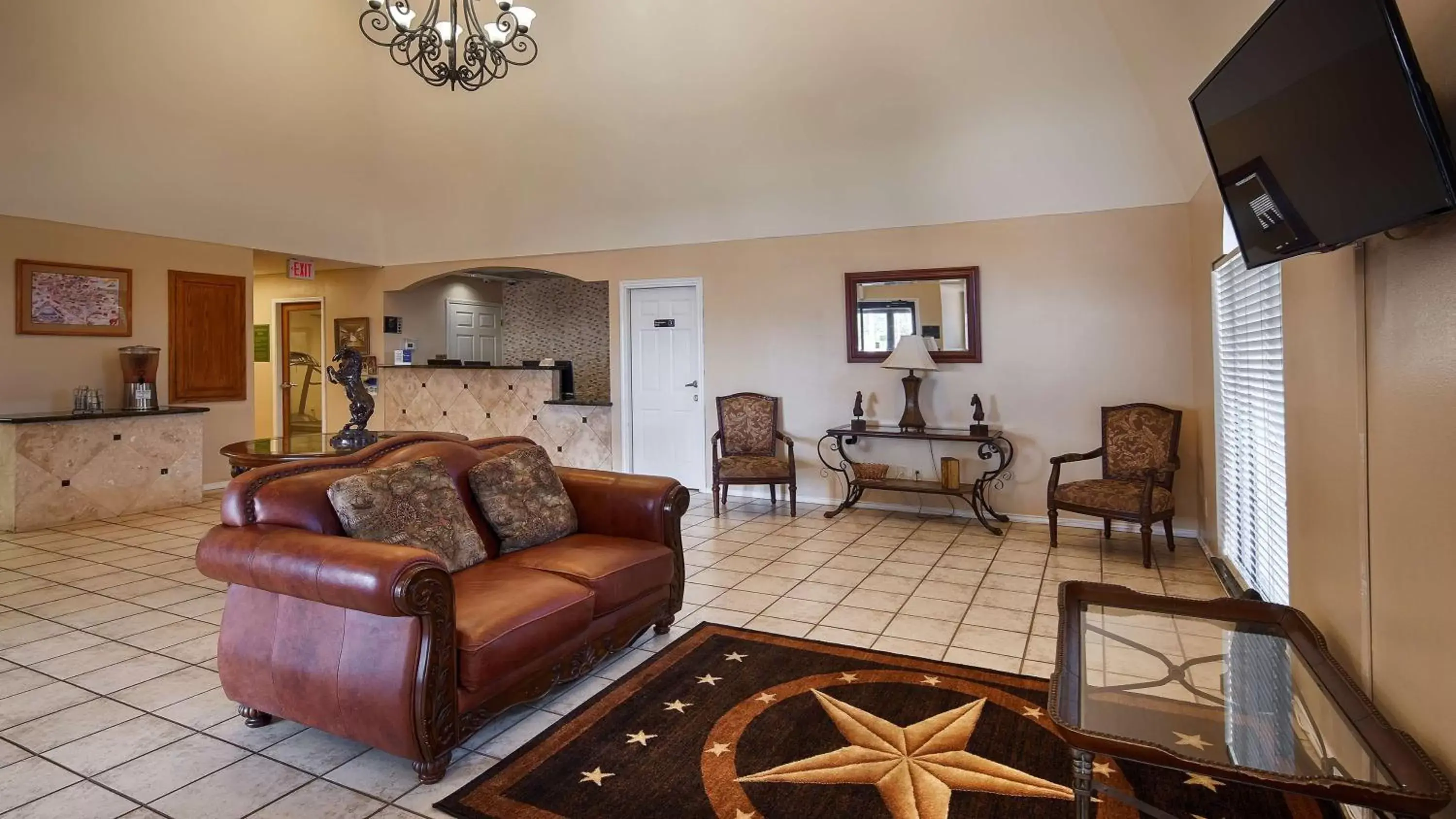 Lobby or reception, Seating Area in SureStay Hotel by Best Western Sonora