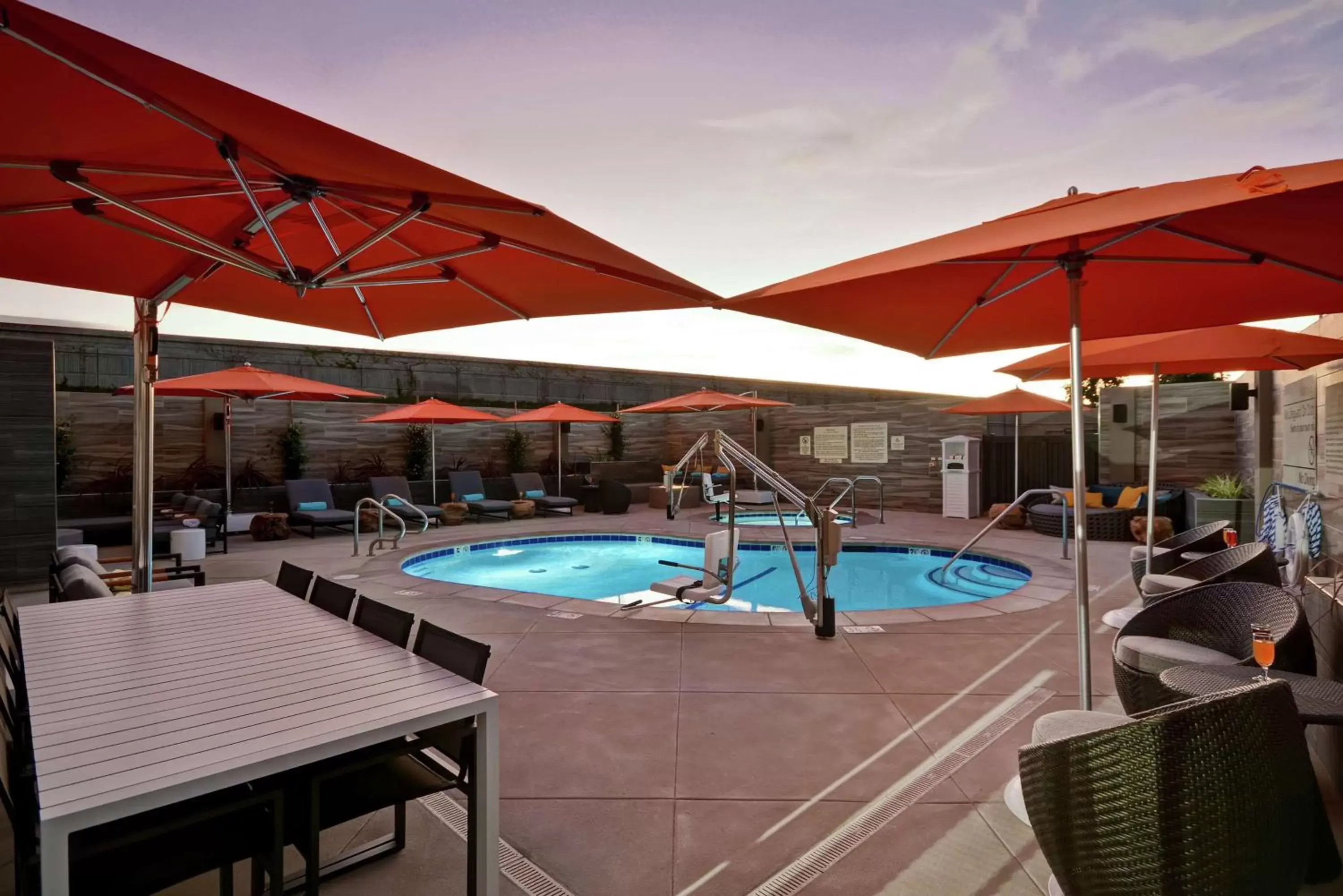 Pool view, Swimming Pool in Hampton Inn & Suites Los Angeles Burbank Airport