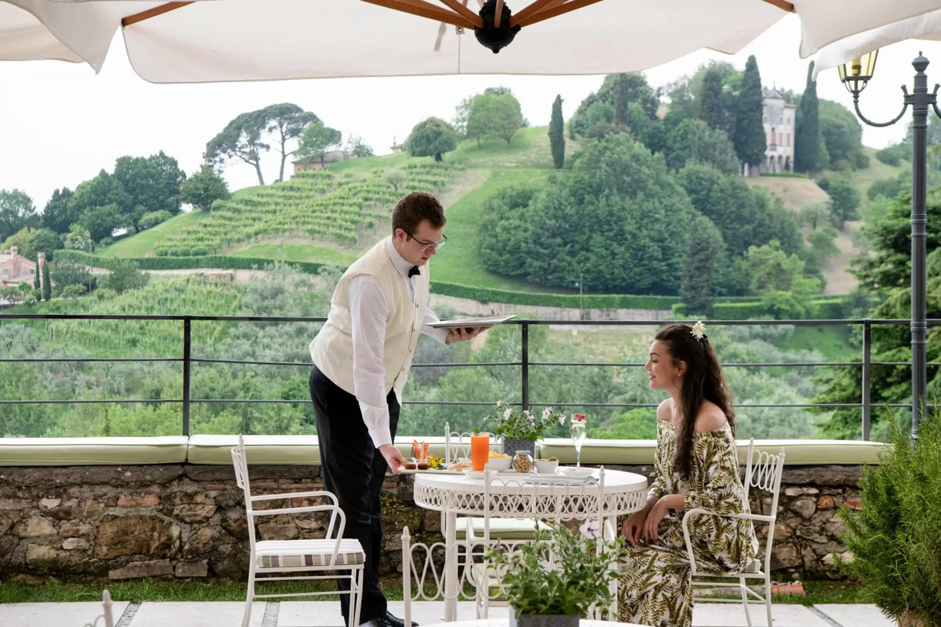 Restaurant/places to eat in Hotel Villa Cipriani