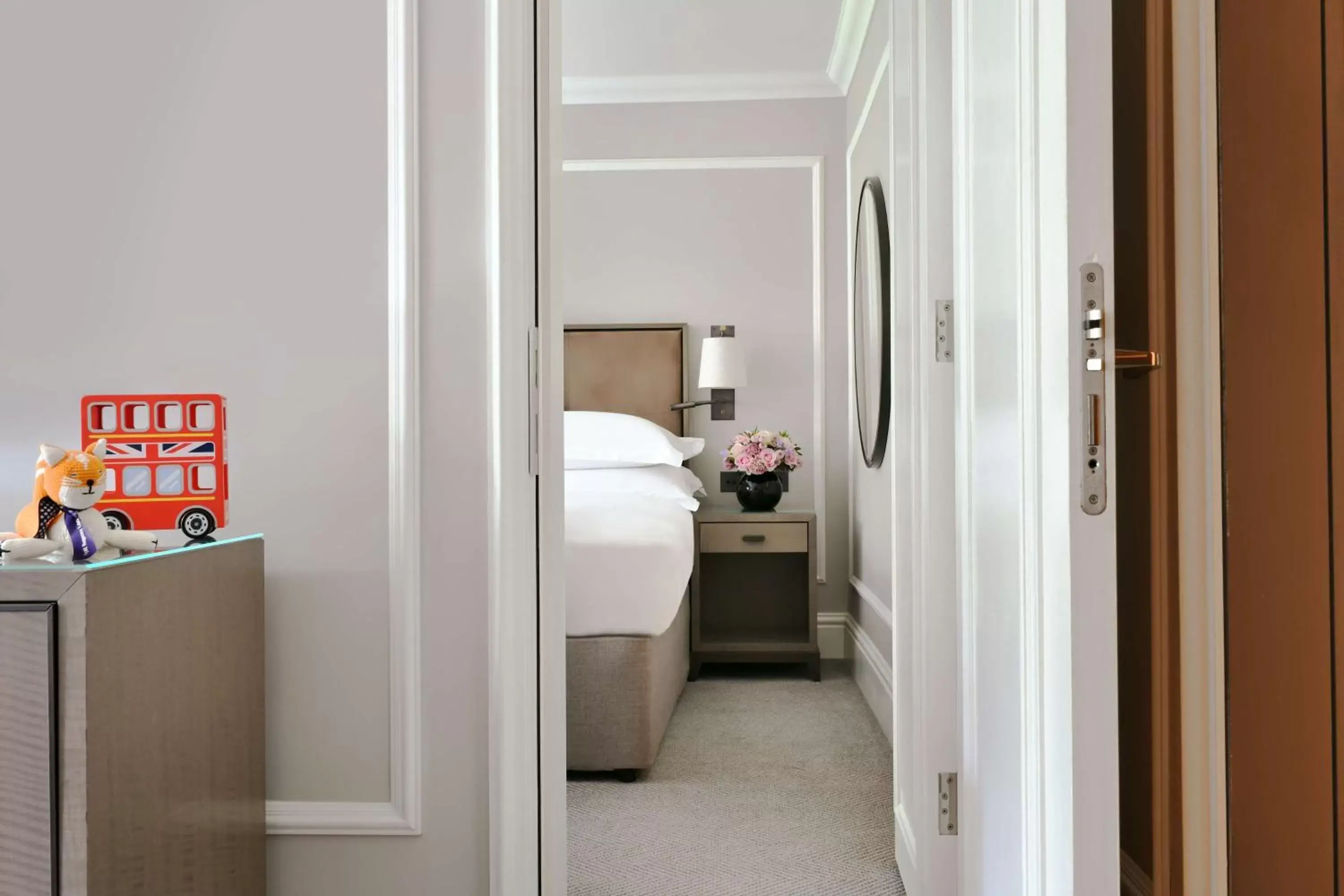 Bedroom in Hyatt Regency London - The Churchill