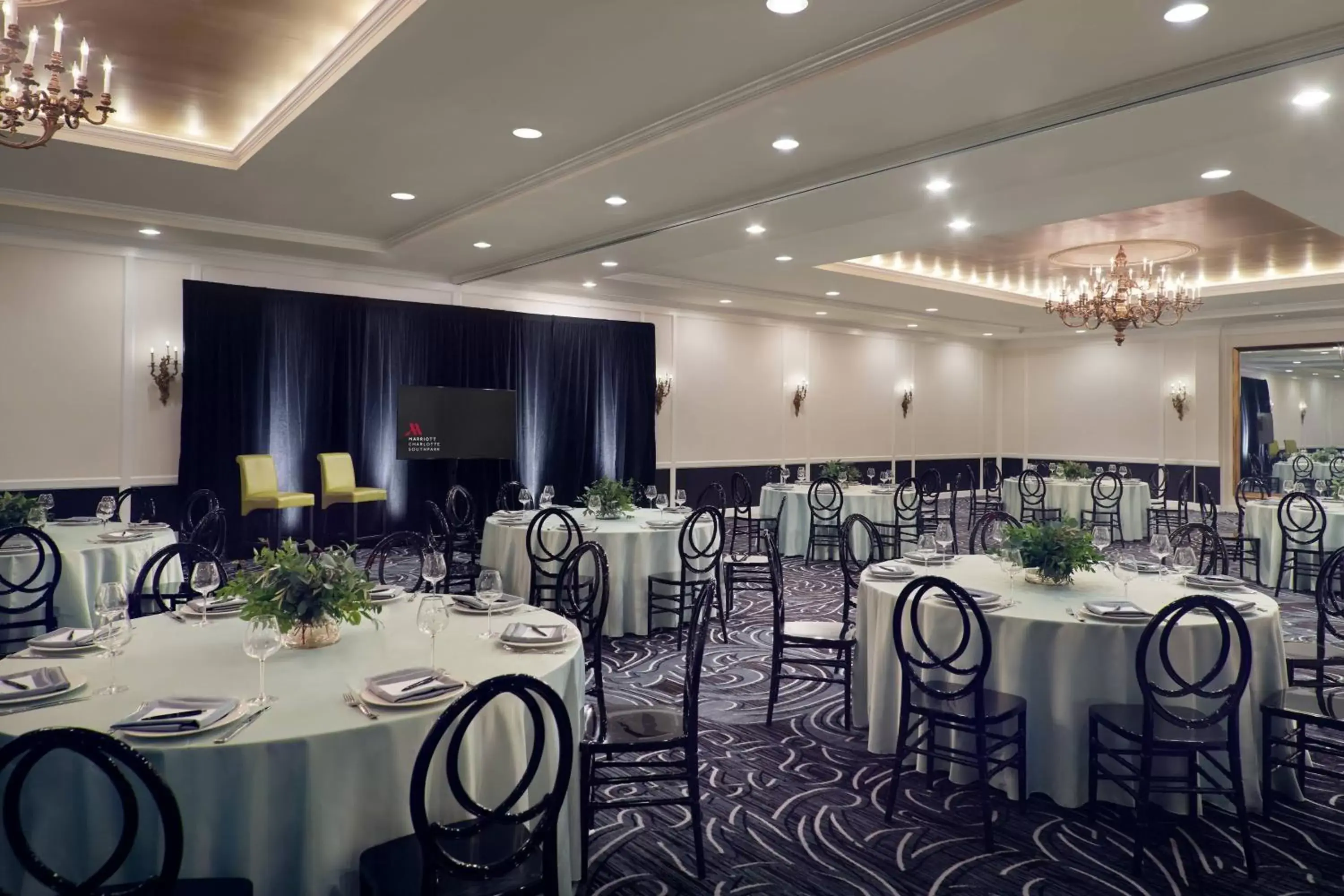 Banquet/Function facilities, Restaurant/Places to Eat in Charlotte Marriott SouthPark