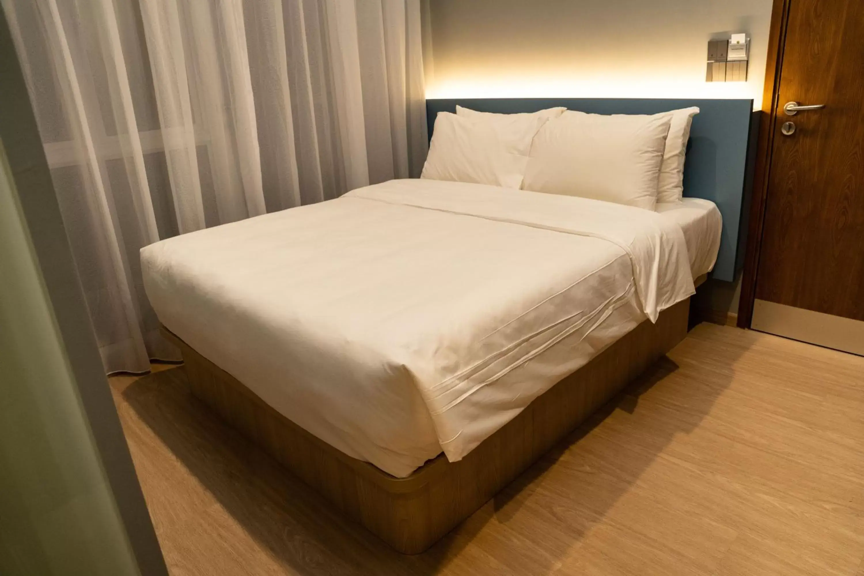 Bed in Hotel Bencoolen at Hong Kong Street
