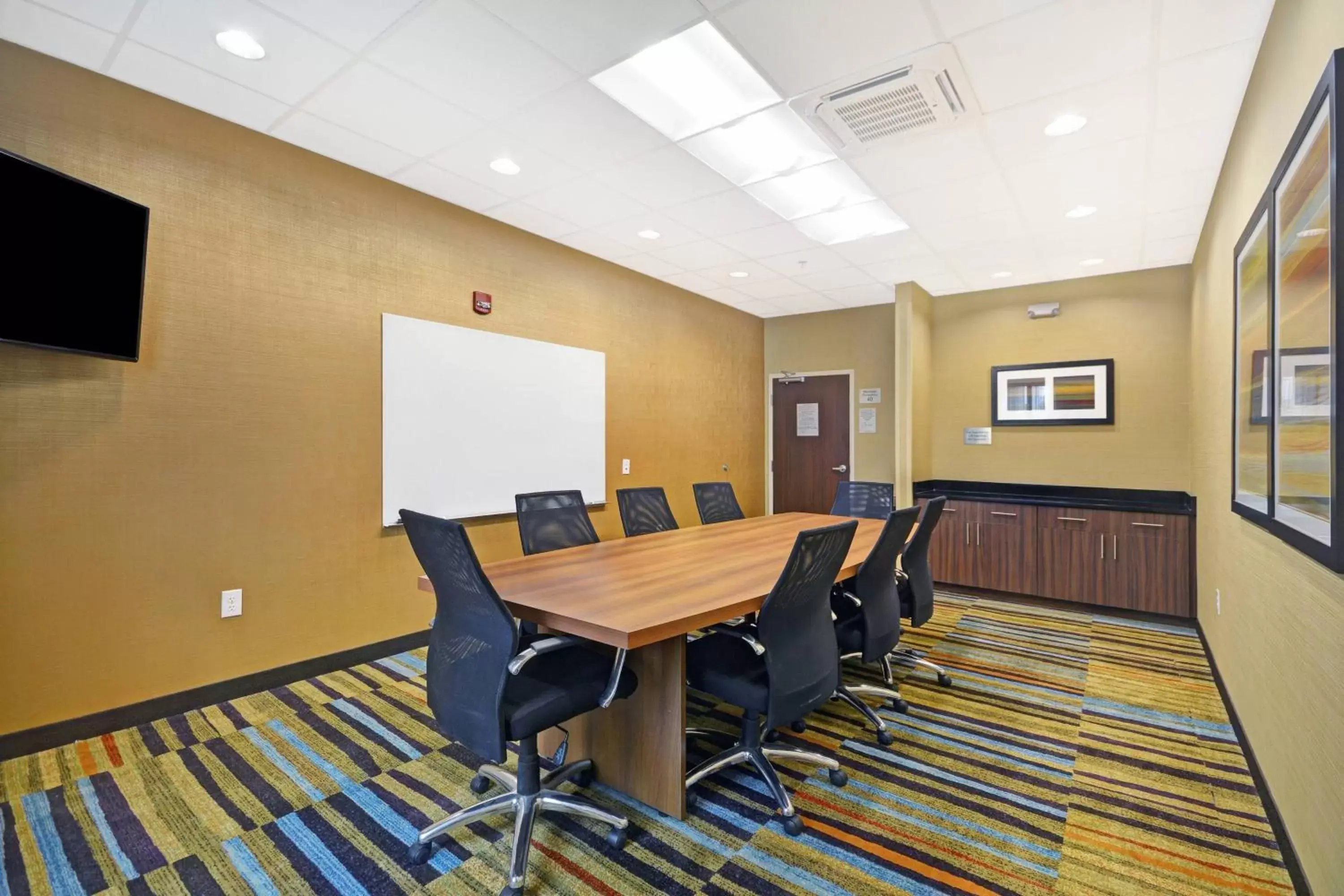 Meeting/conference room in Fairfield Inn & Suites by Marriott Savannah SW/Richmond Hill