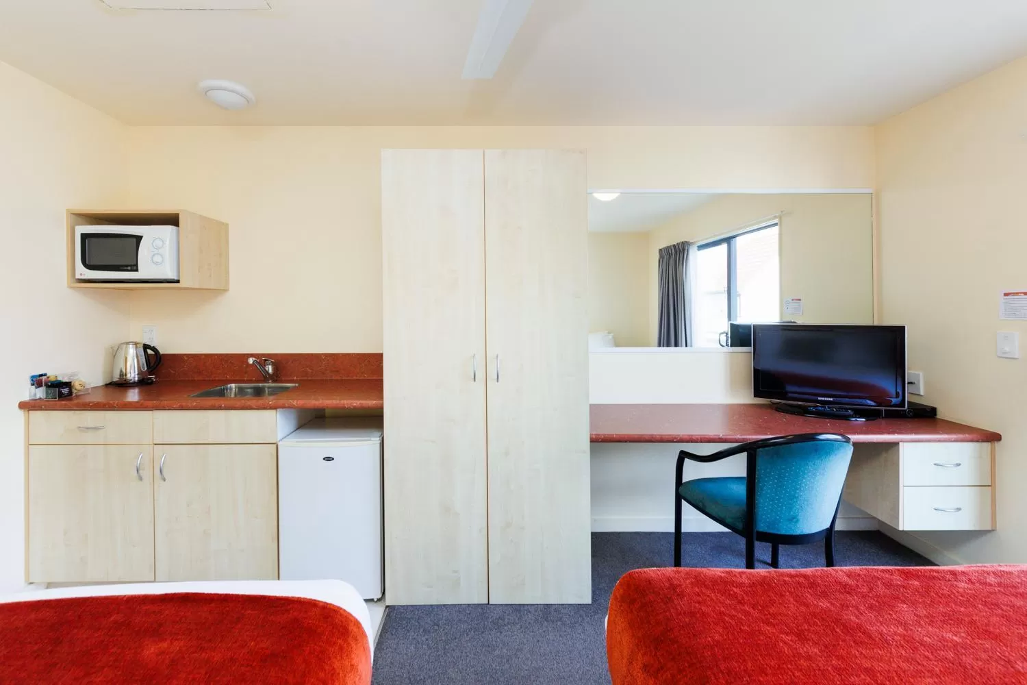 TV and multimedia in Bella Vista Motel Palmerston North