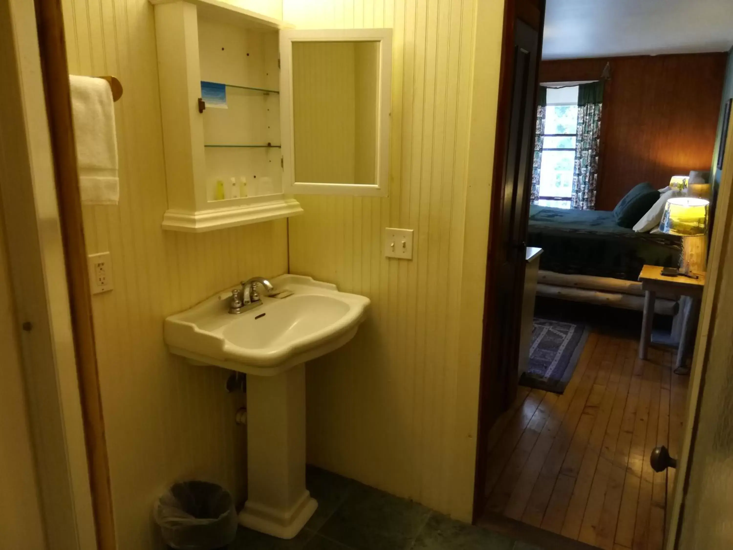 Bathroom in The Woods Inn