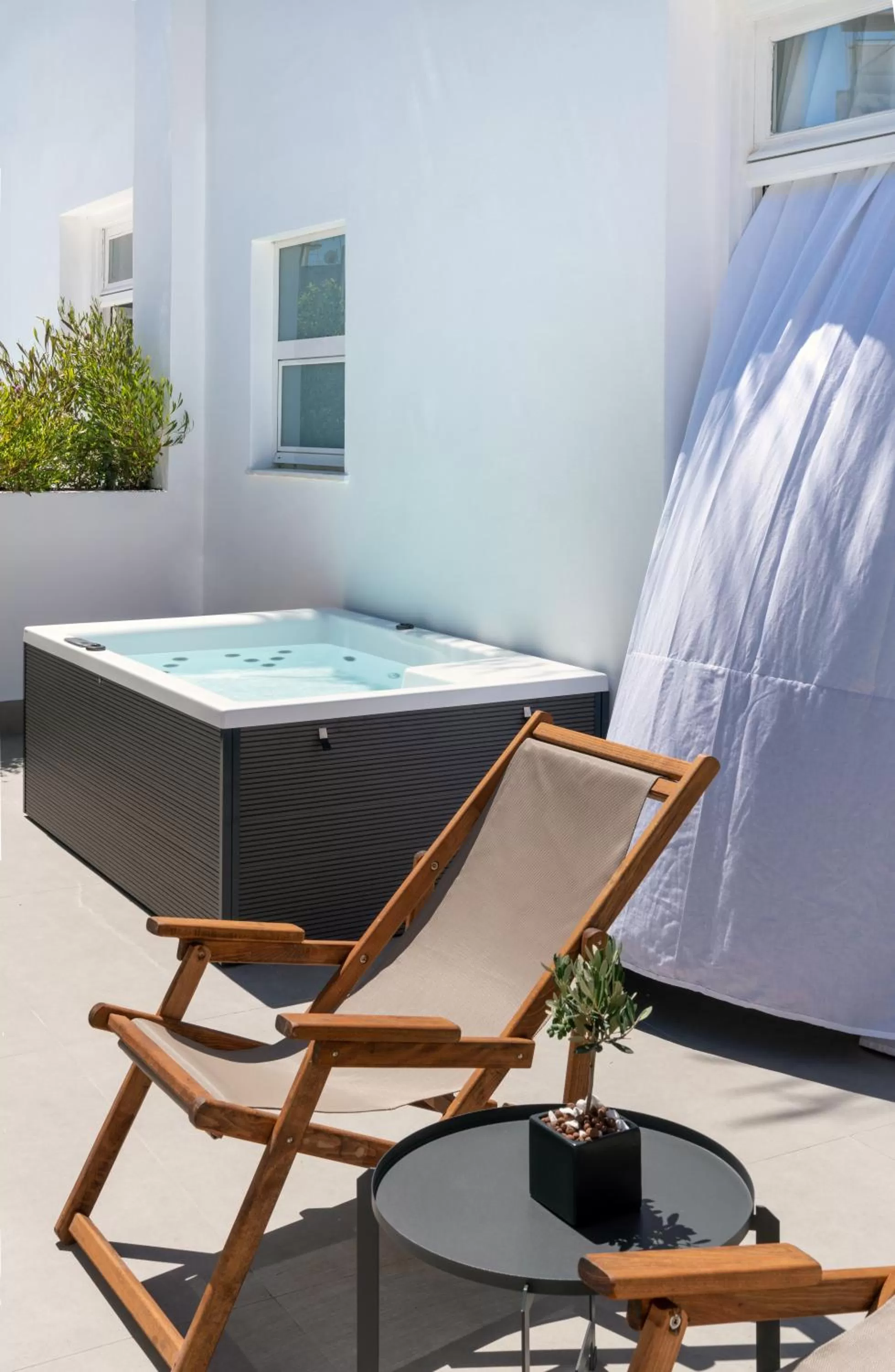 Superior Double Room with Outdoor Hot Tub and Lycabettus View in Athens Flair