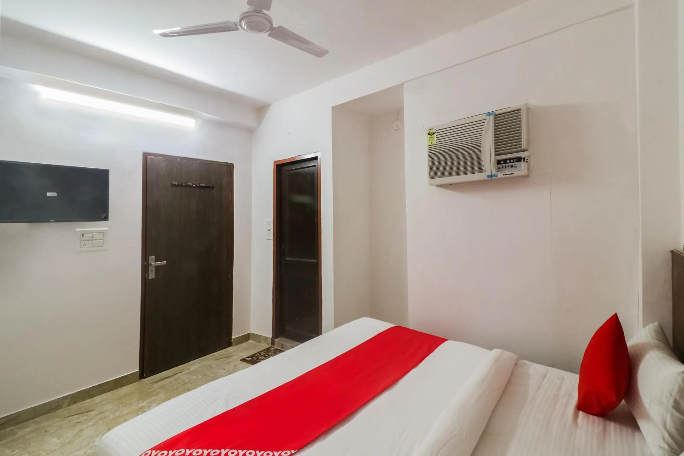 Bedroom in Hotel O Lovely Inn Near Akshardham