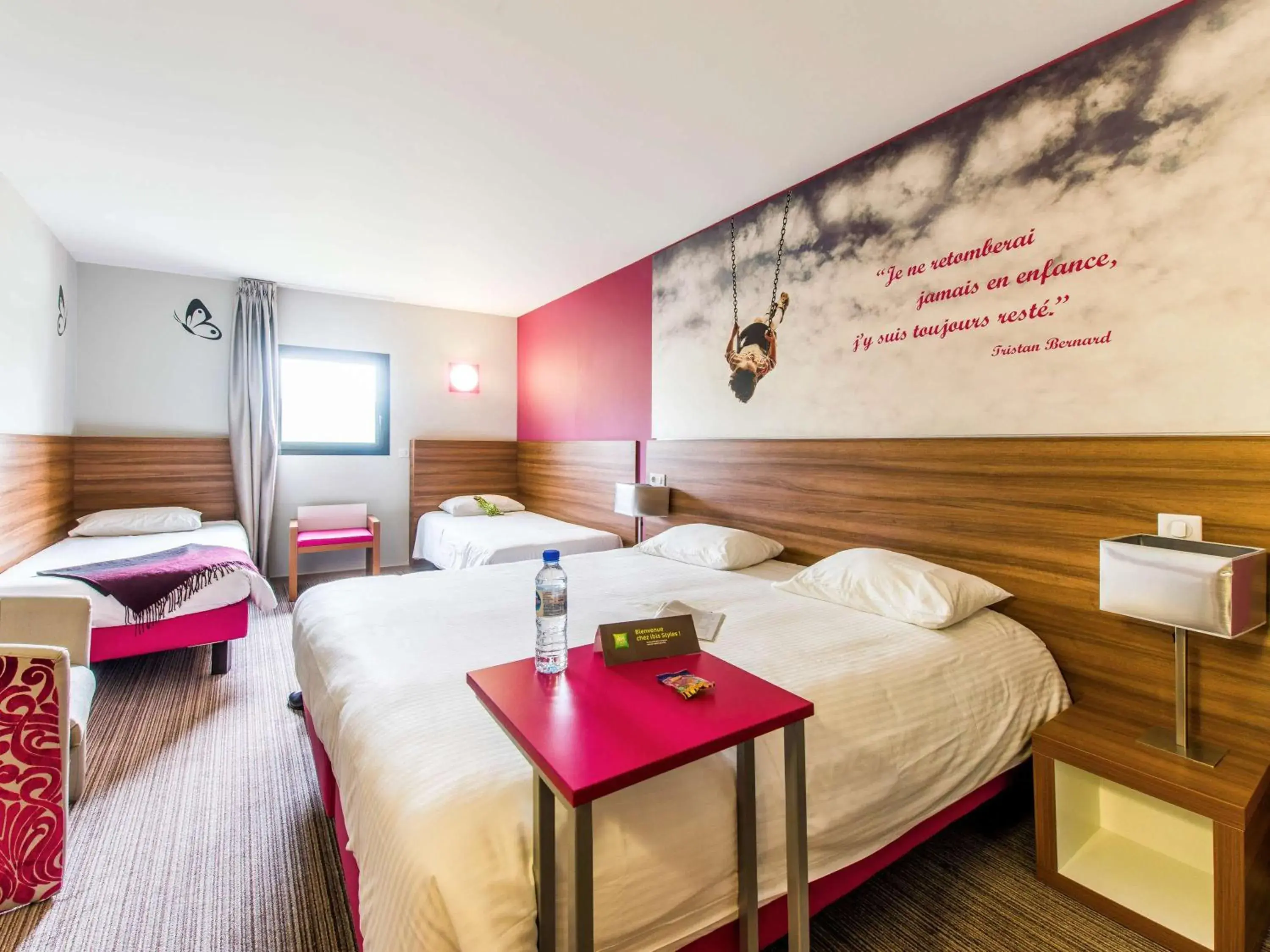 Photo of the whole room, Bed in ibis Styles Castres