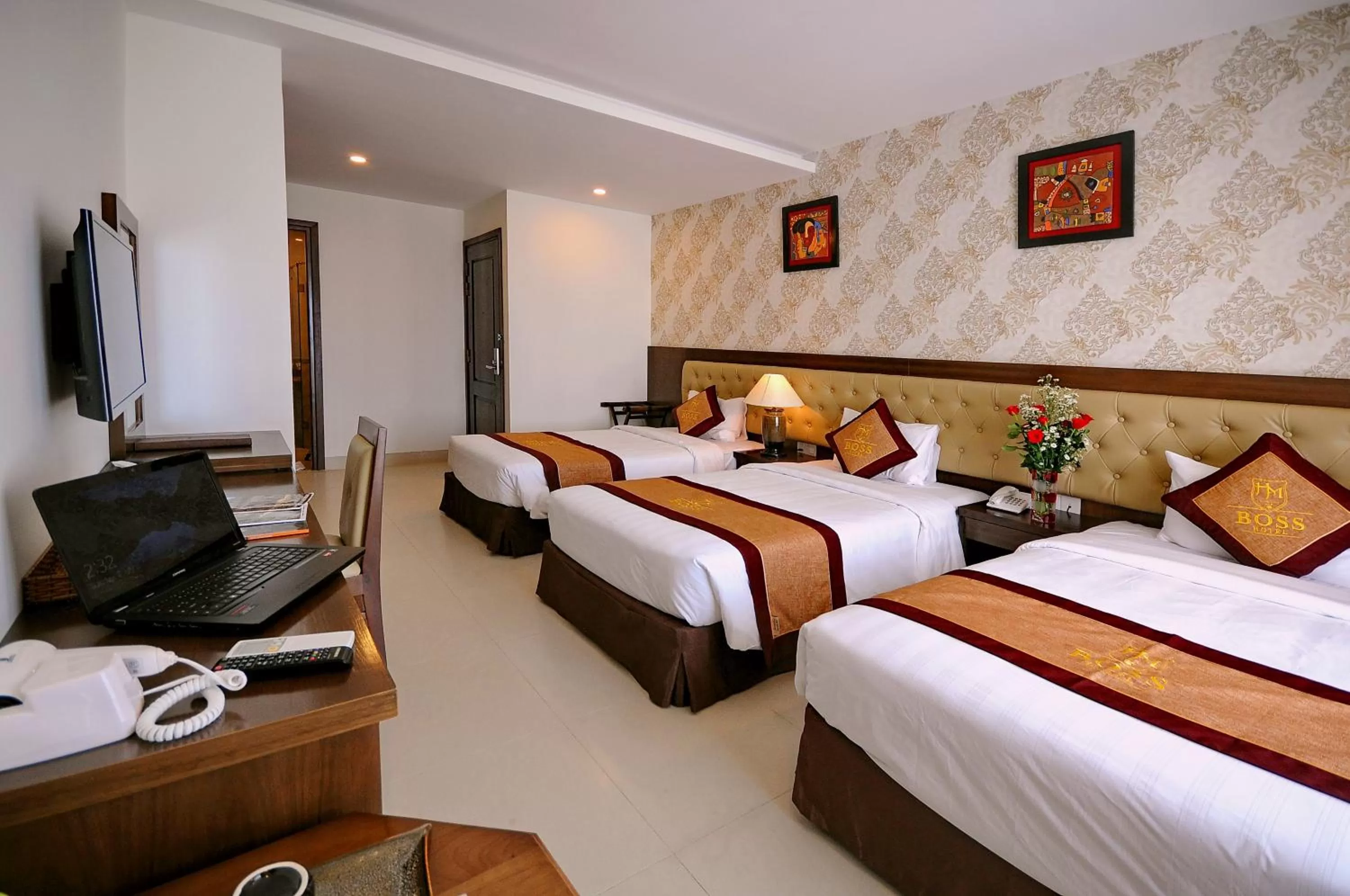 Bedroom, Bed in Boss Hotel