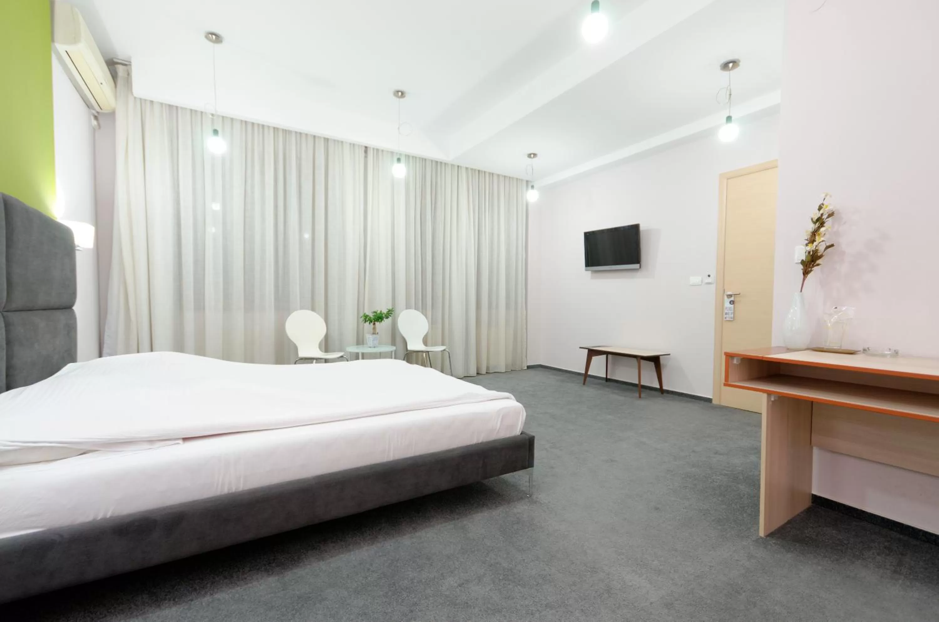 Bedroom, Bed in Hotel Tim's